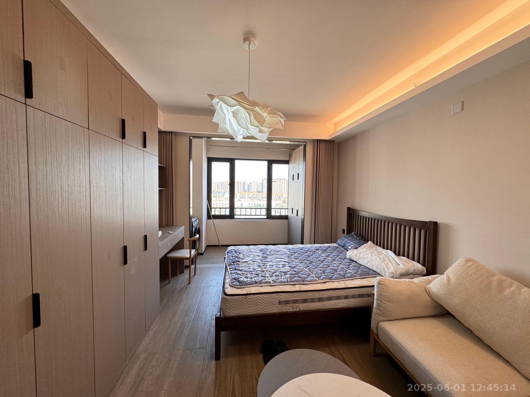 中海珑悦府 1室1厅1卫 1200.0元/月 中海珑悦府 1室1厅1卫 1200.0元/月室内图