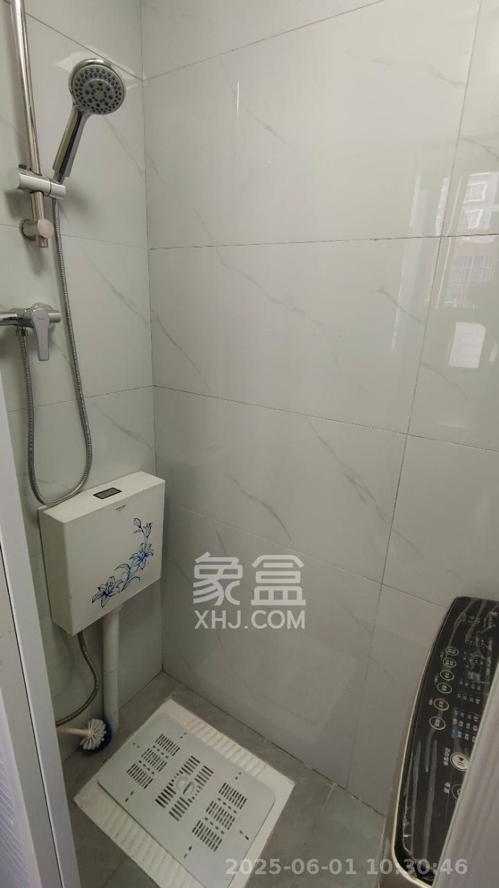 火星镇街道宿舍  1室1厅1卫   1200.00元/月室内图