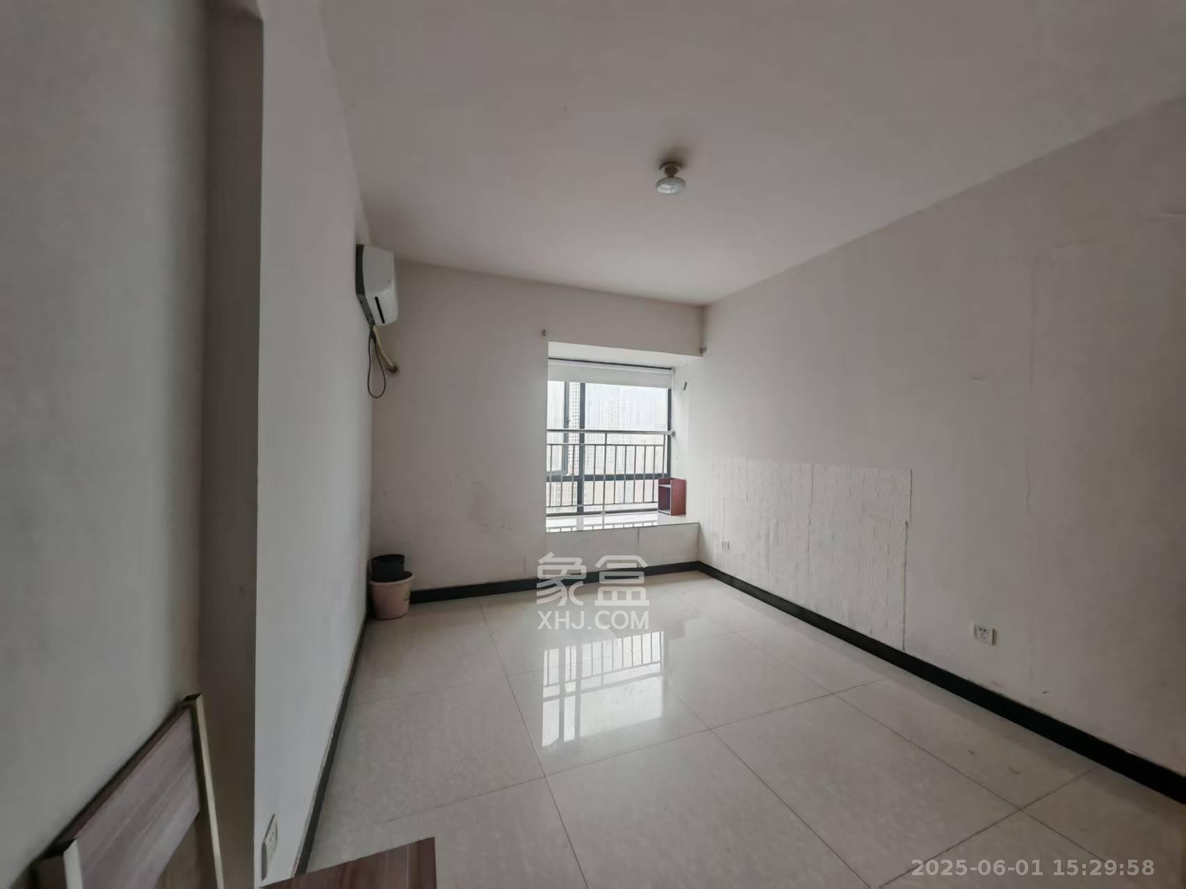 盛地尊域 3室2厅1卫 1200.0元/月 盛地尊域 3室2厅1卫 1200.0元/月室内图