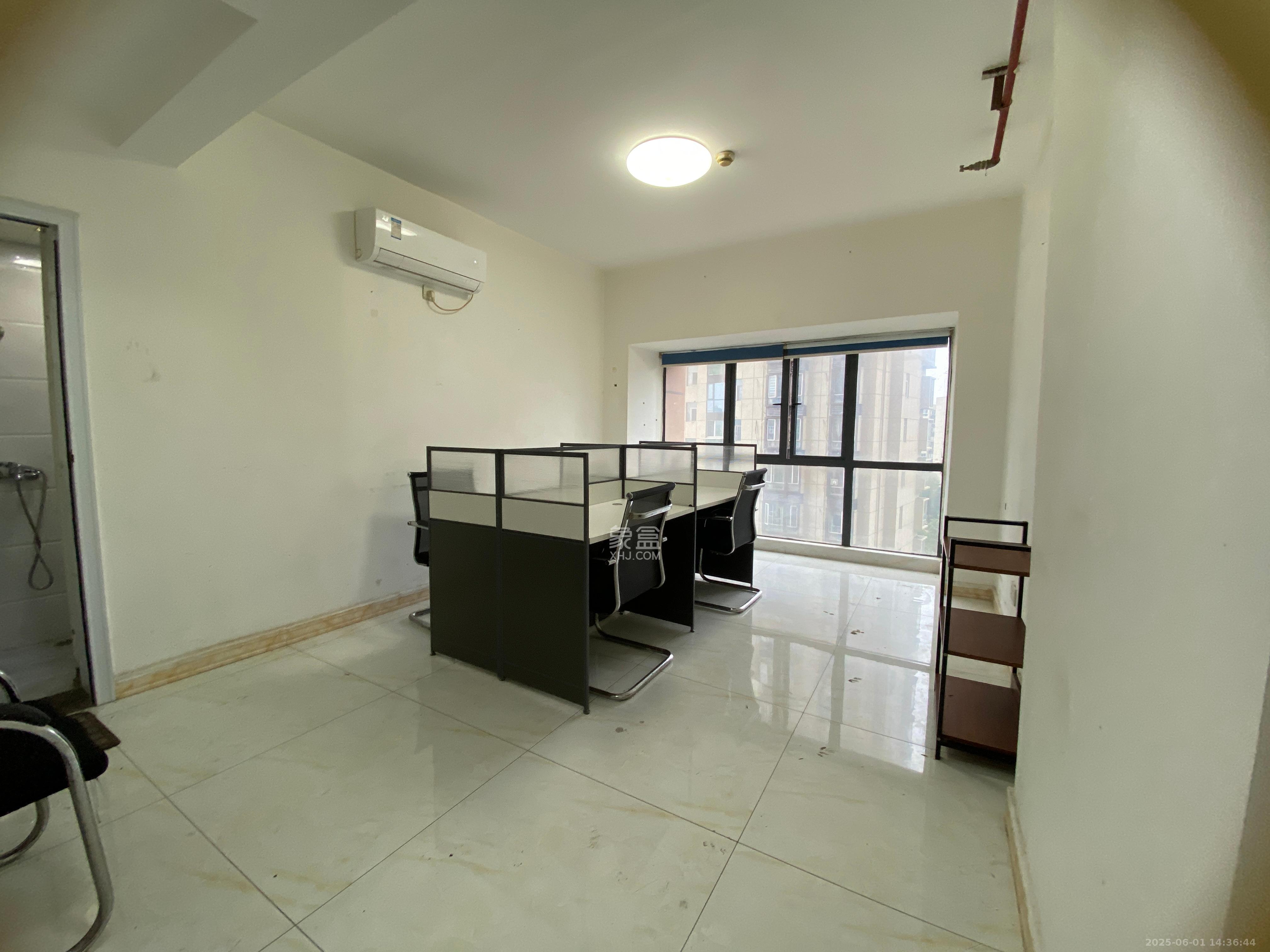 雅阁国际 1室1厅1卫 2800.0元/月 雅阁国际 1室1厅1卫 2800.0元/月室内图