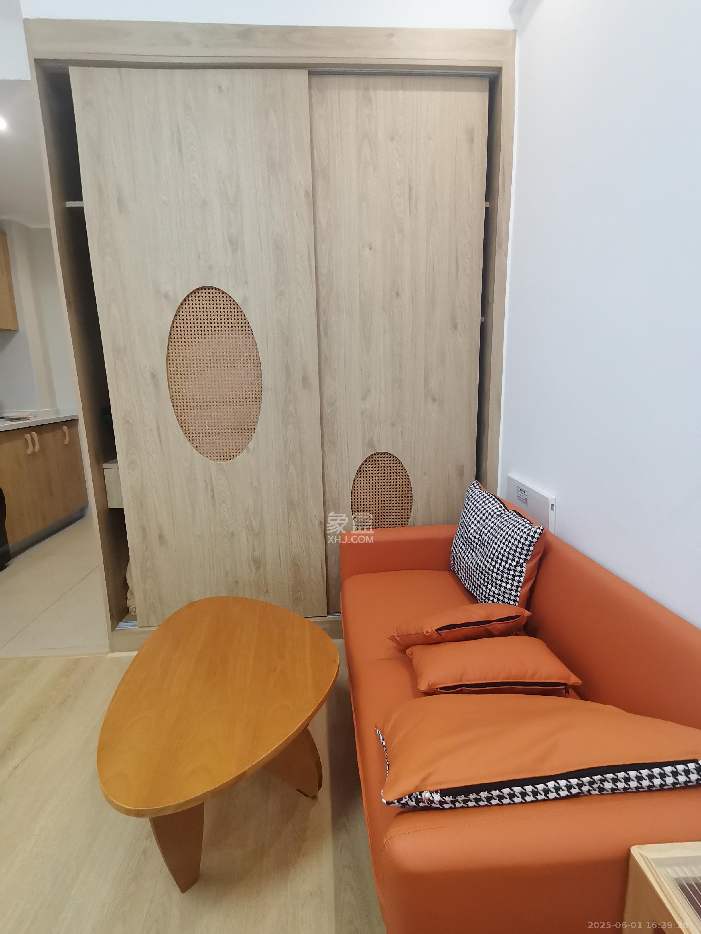 中建宝铂公馆  1室1厅1卫   2350.00元/月室内图