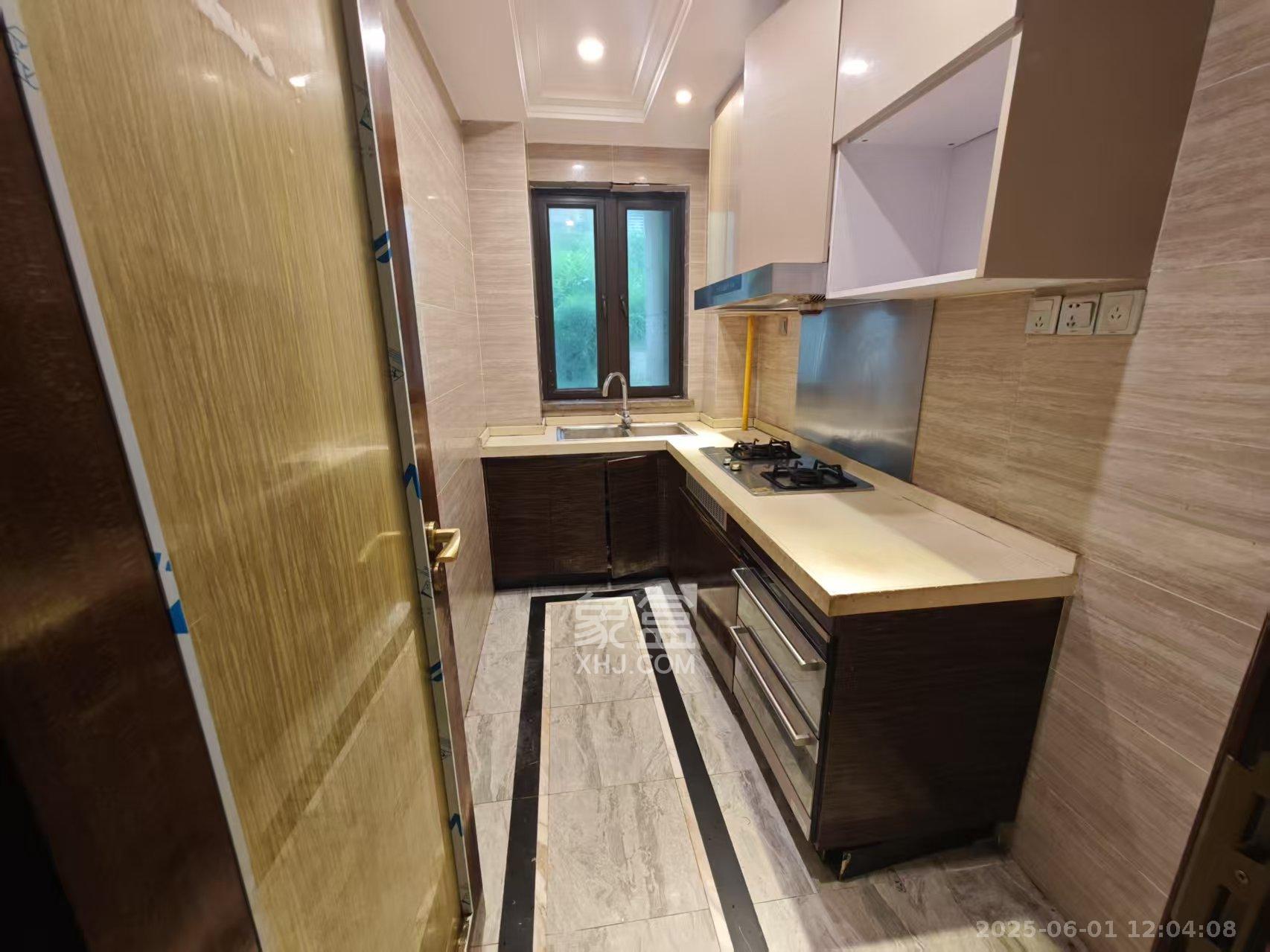 恒大御景天下城一期 3室2厅2卫 3200.0元/月 恒大御景天下城一期 3室2厅2卫 3200.0元/月室内图