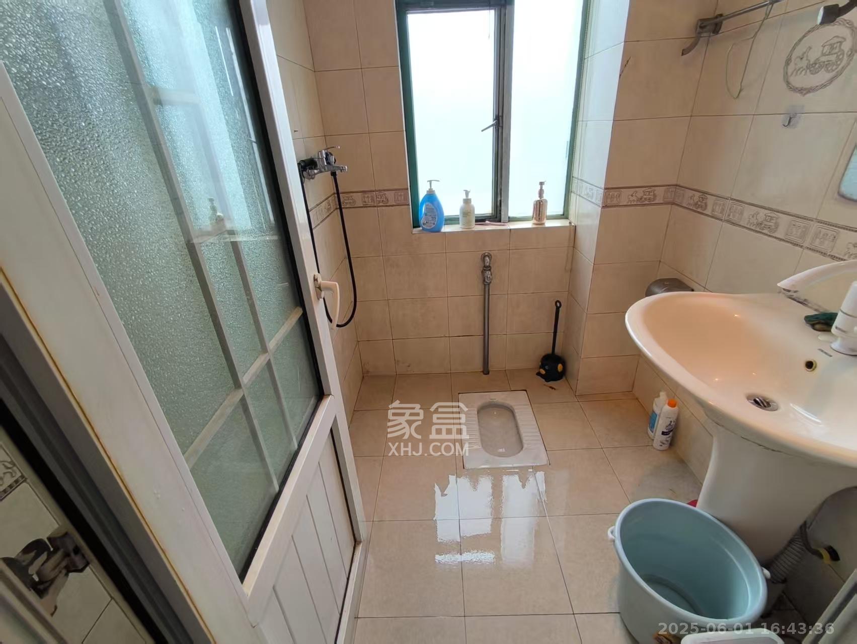 锦绣华天 3室2厅2卫 3300.0元/月 锦绣华天 3室2厅2卫 3300.0元/月室内图