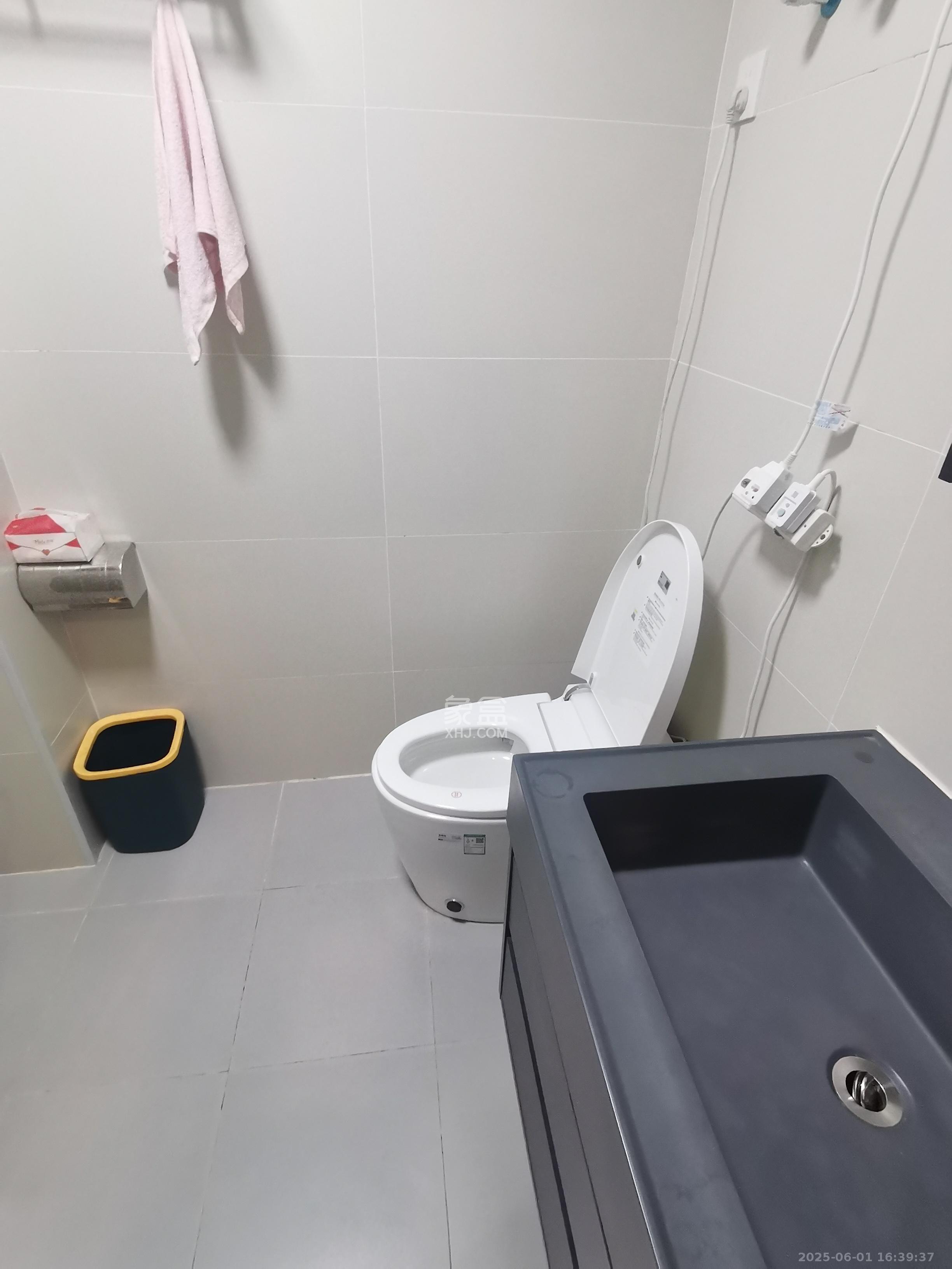 中建宝铂公馆  1室1厅1卫   2350.00元/月室内图
