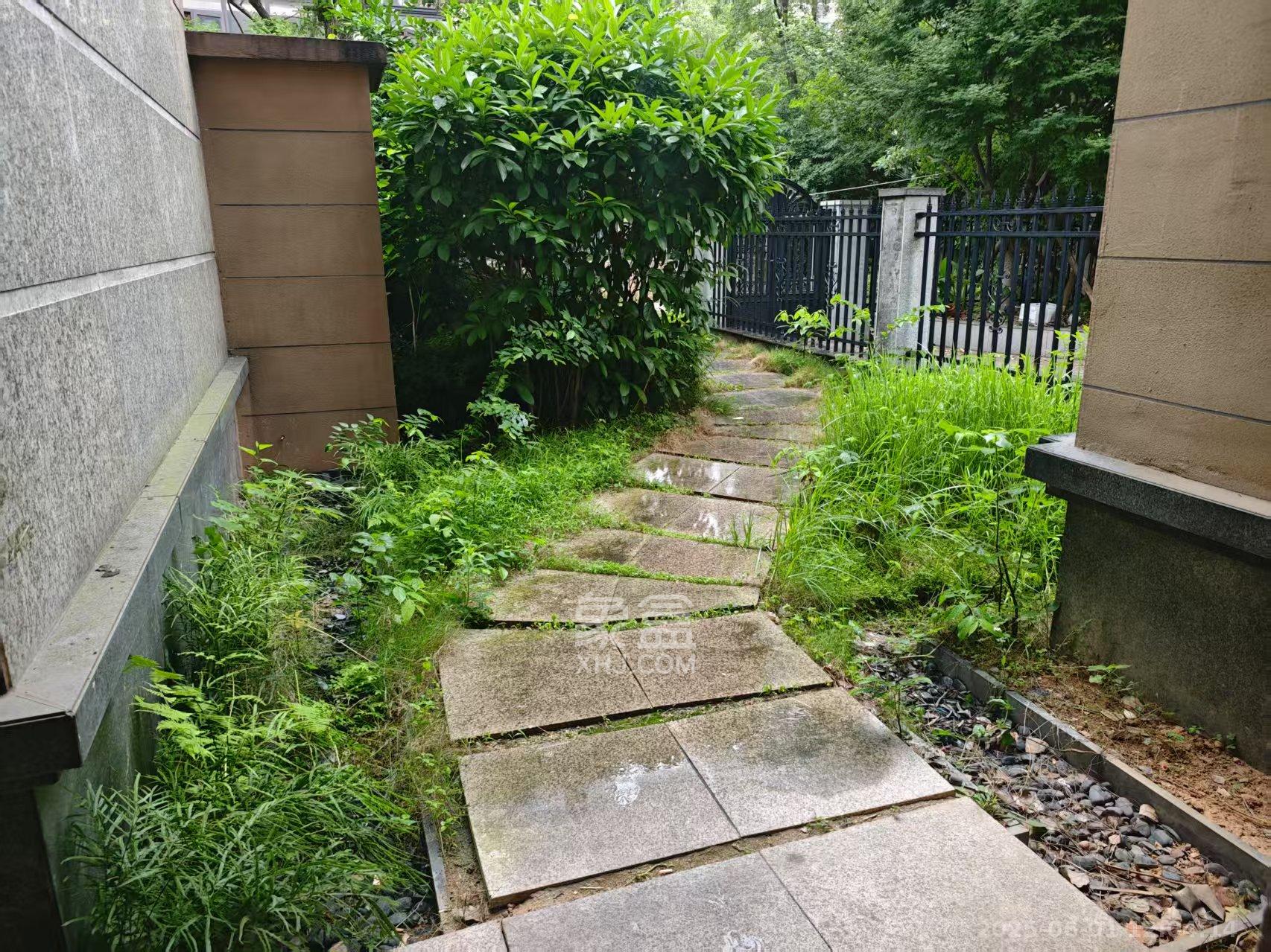 恒大御景天下城一期 3室2厅2卫 3200.0元/月 恒大御景天下城一期 3室2厅2卫 3200.0元/月室内图