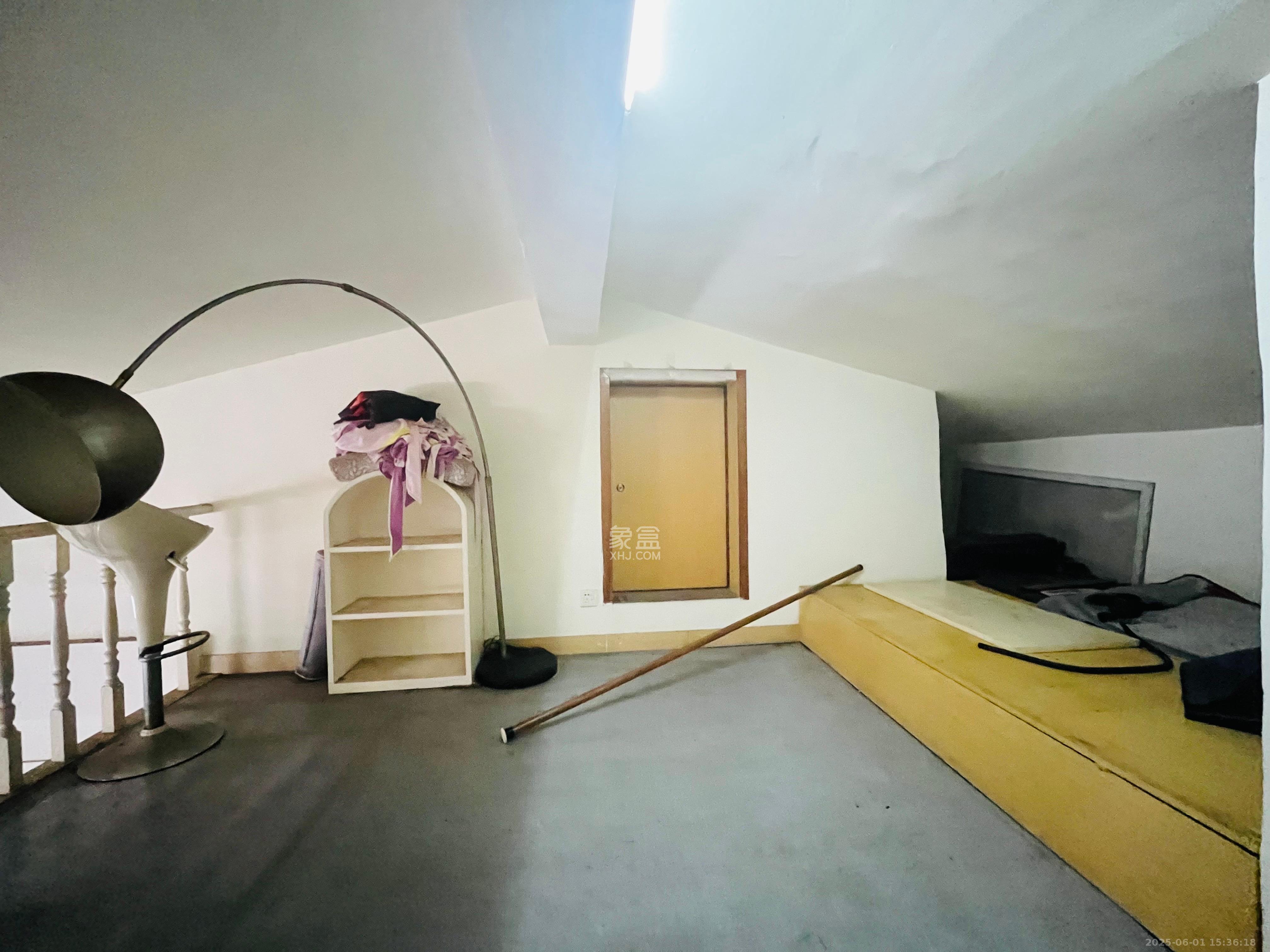 金达家园 3室2厅1卫 1800.0元/月 金达家园 3室2厅1卫 1800.0元/月室内图