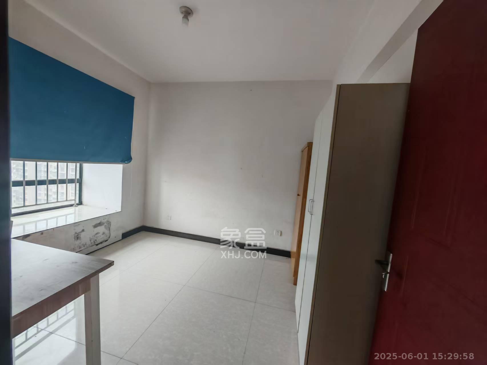 盛地尊域 3室2厅1卫 1200.0元/月 盛地尊域 3室2厅1卫 1200.0元/月室内图