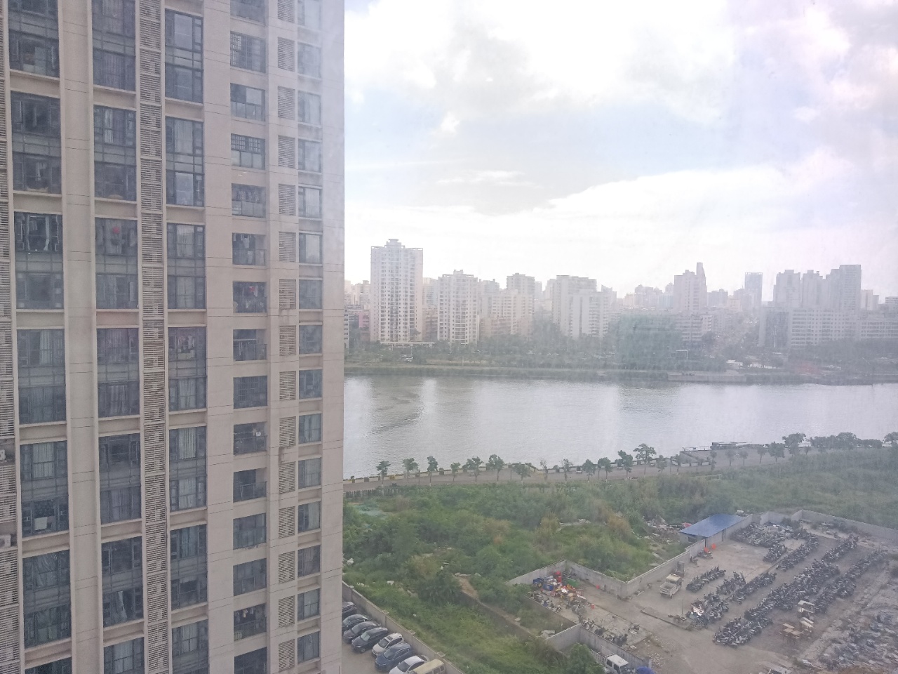 恒大外滩  1室1厅1卫   2000.00元/月室内图