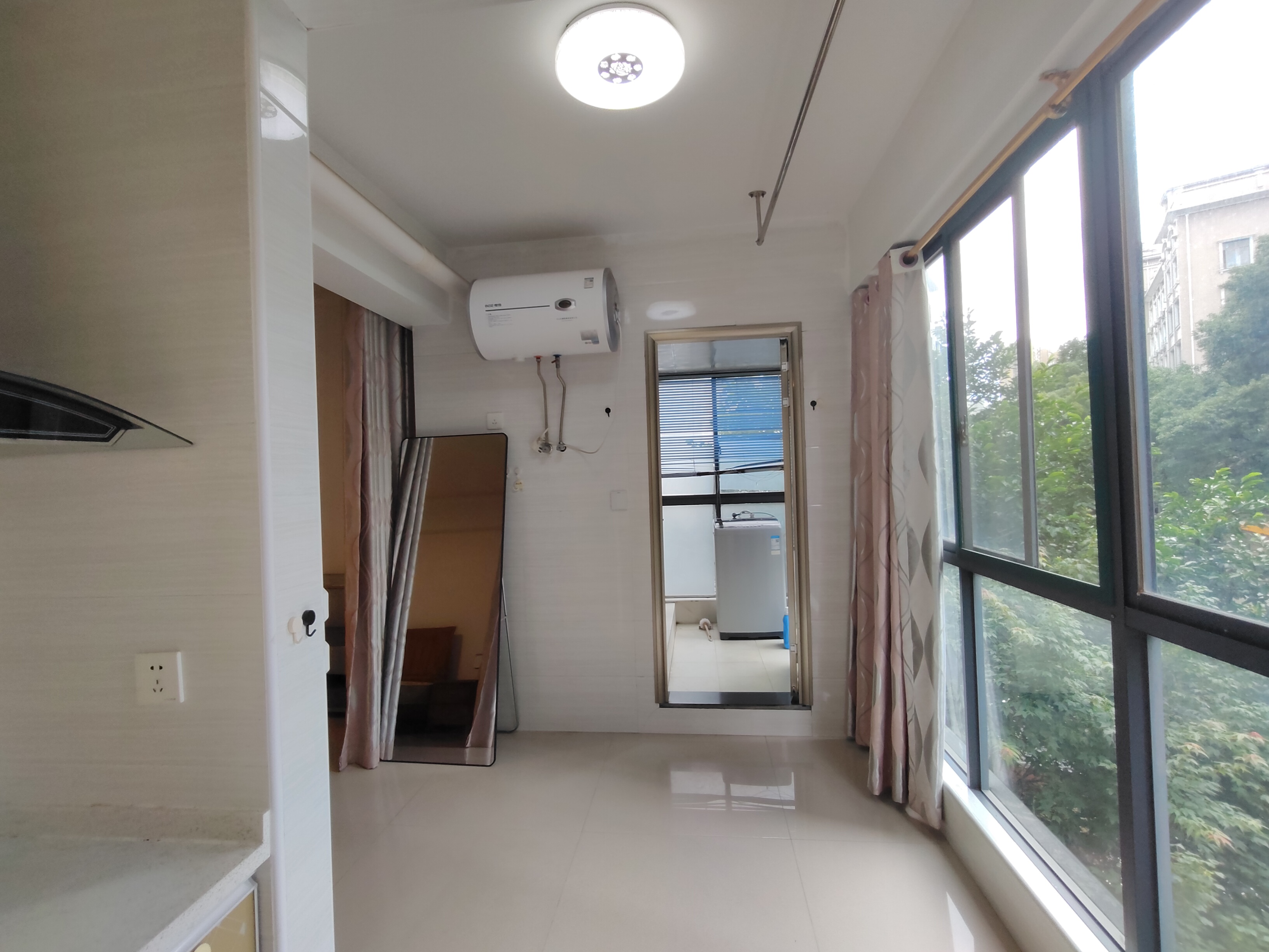 兰贵园  1室1厅1卫   1300.00元/月室内图