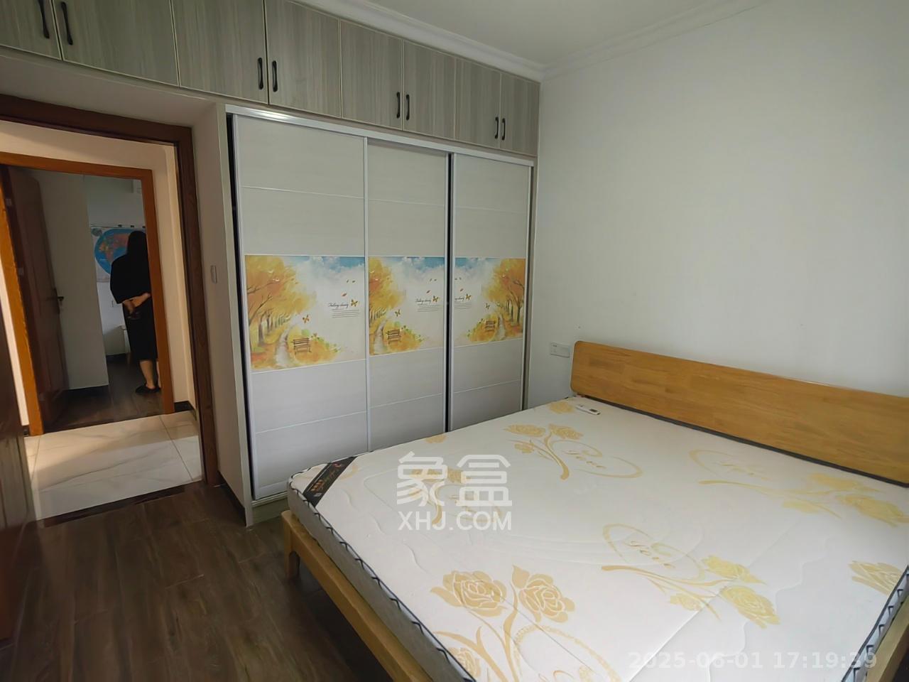 洋湖明园一期  2室1厅1卫   1600.00元/月室内图