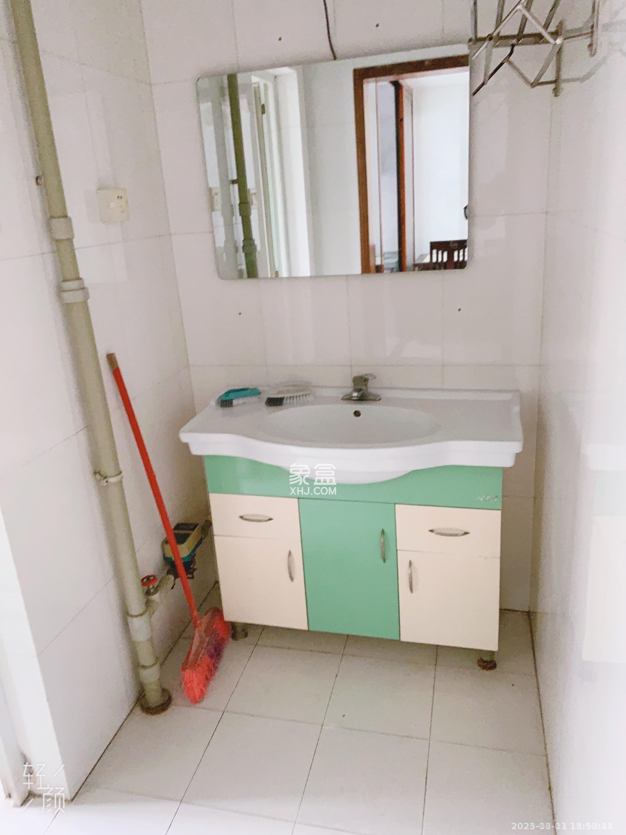 湘绣城  2室2厅1卫    1500.0元/月室内图