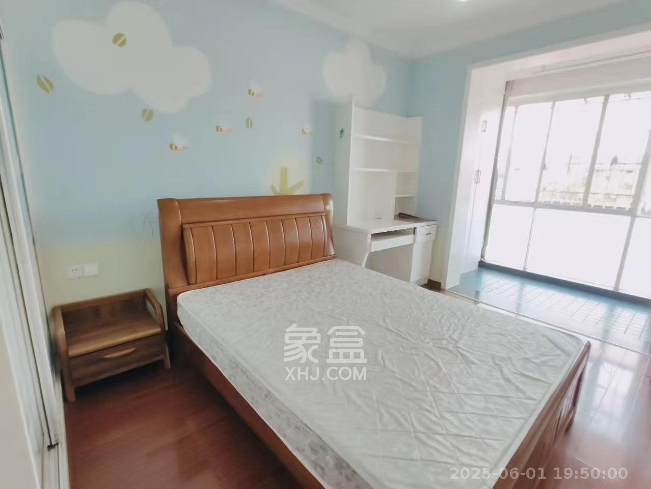 加加大街（华景苑）  3室2厅2卫   3000.00元/月室内图