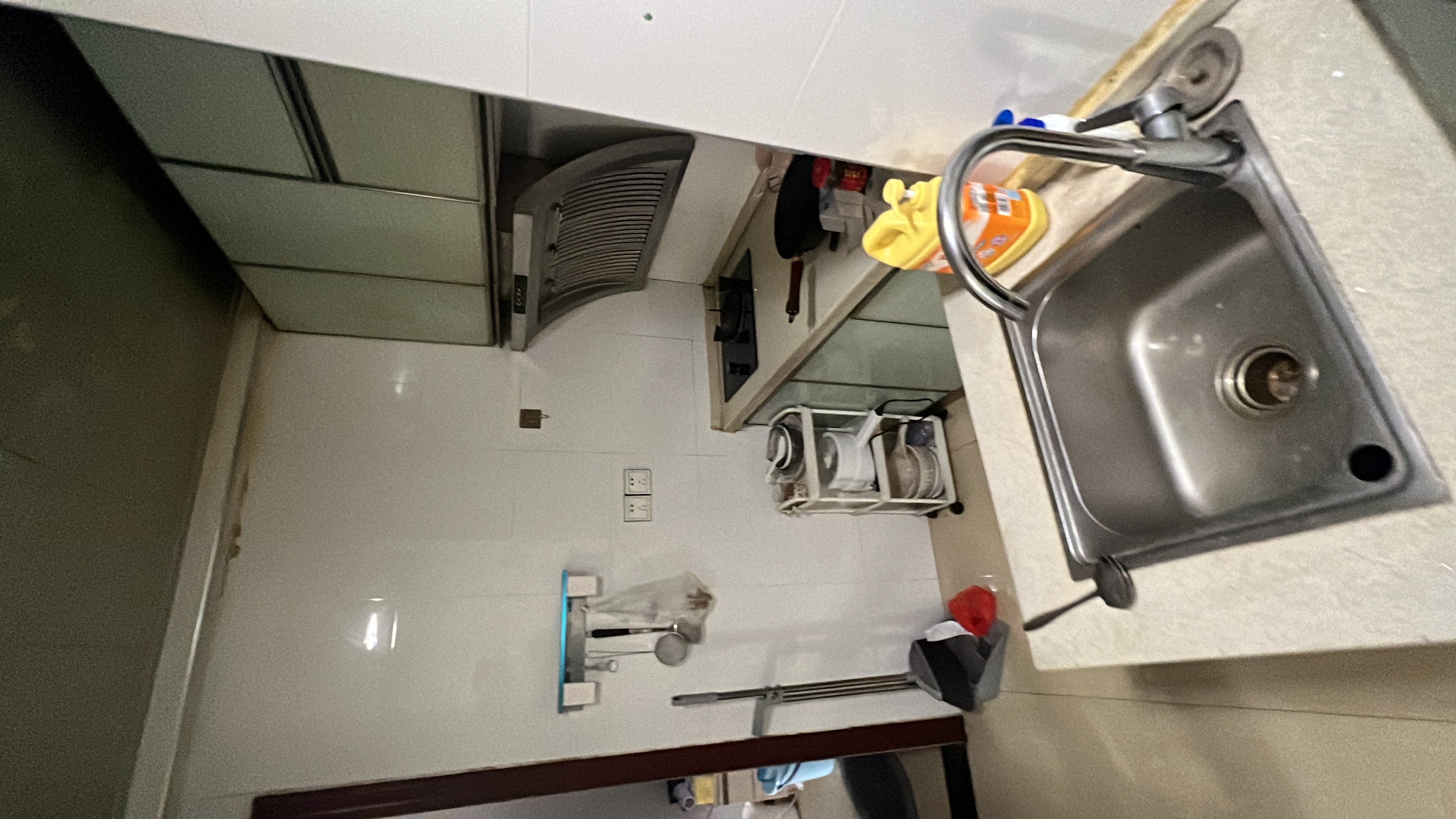 东方豪苑 1室1厅1卫 18.0万 东方豪苑 1室1厅1卫 18.0万客厅