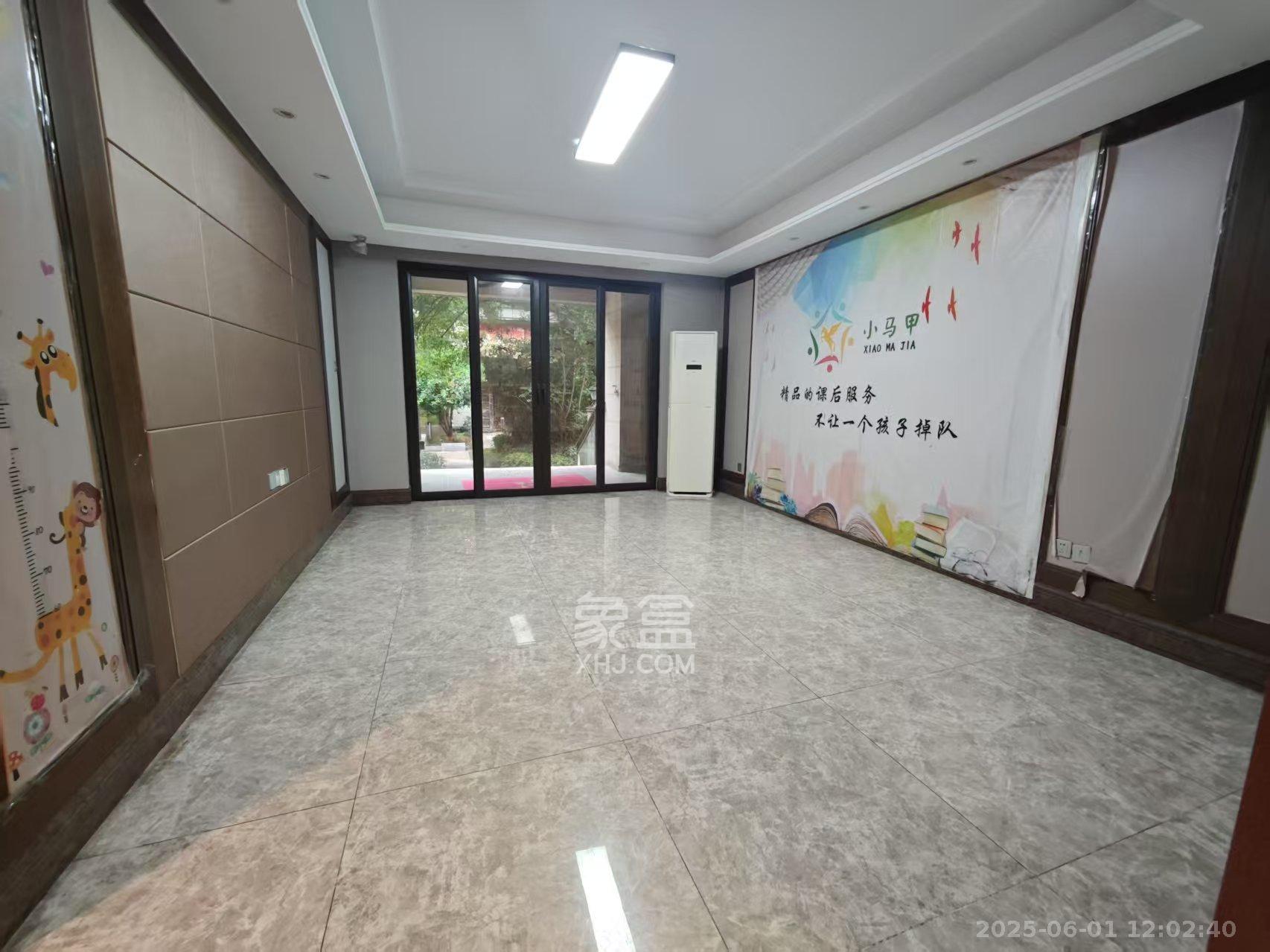 恒大御景天下城一期 3室2厅2卫 3200.0元/月 恒大御景天下城一期 3室2厅2卫 3200.0元/月室内图