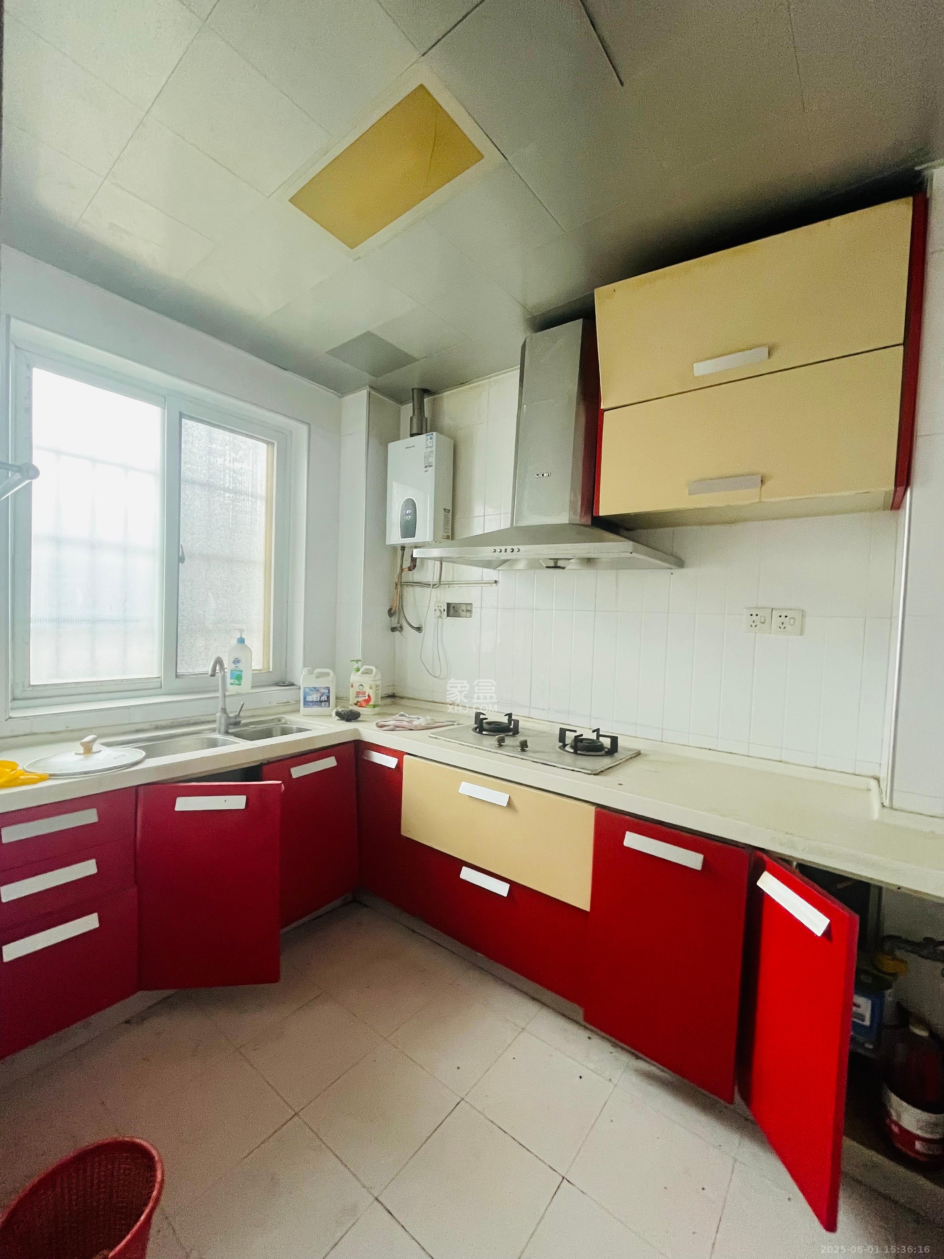 金达家园 3室2厅1卫 1800.0元/月 金达家园 3室2厅1卫 1800.0元/月室内图