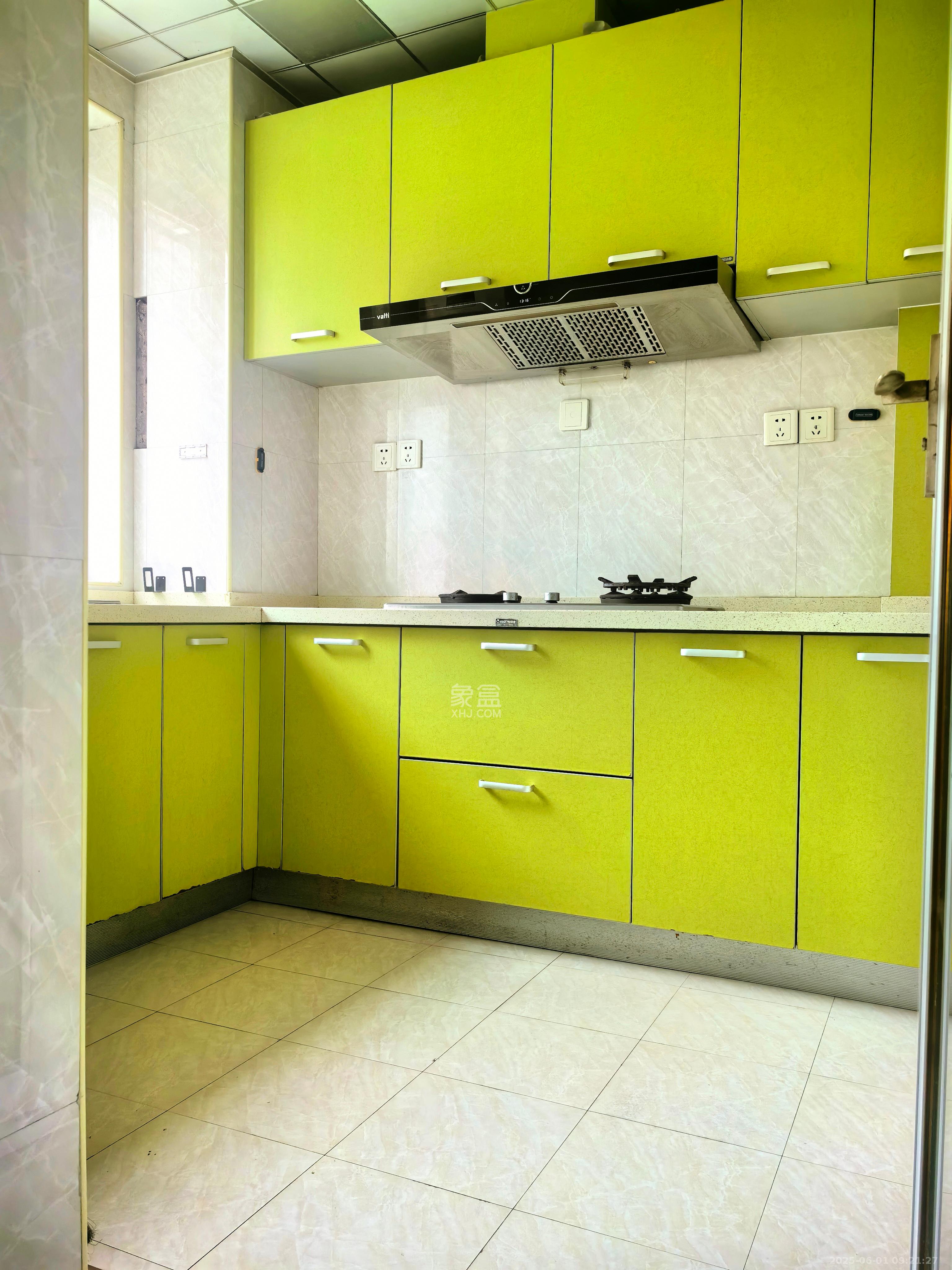 优山美地 3室2厅2卫 2600.0元/月 优山美地 3室2厅2卫 2600.0元/月室内图