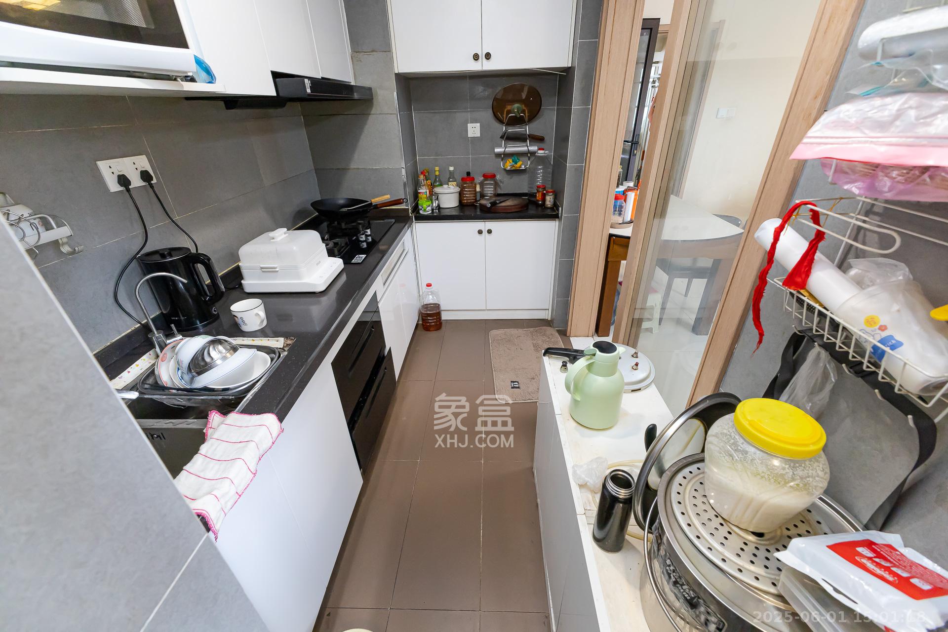 时代倾城二期  4室2厅2卫   78.00万厨房