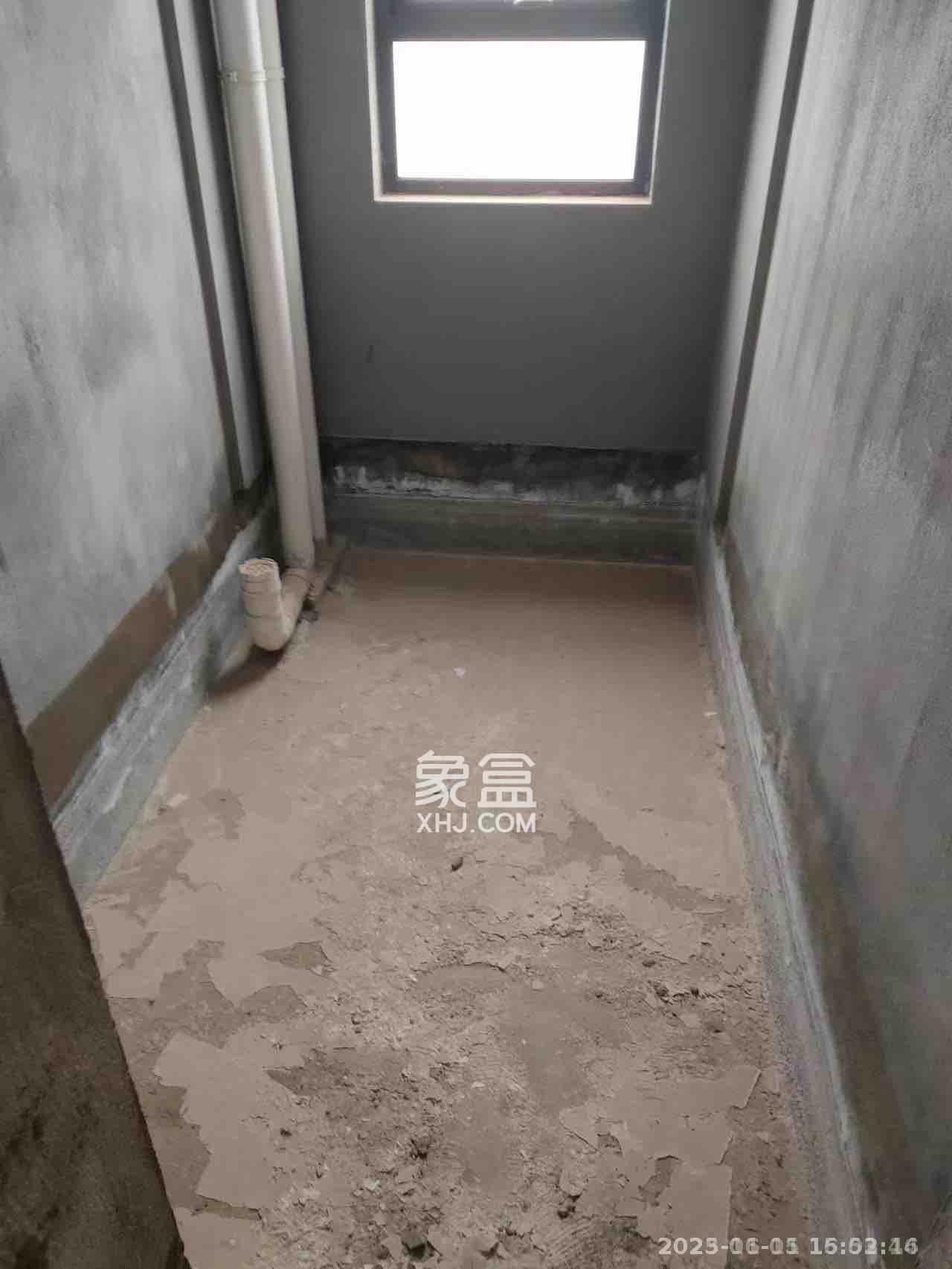 东方名苑臻锦园  3室2厅2卫   81.80万客厅
