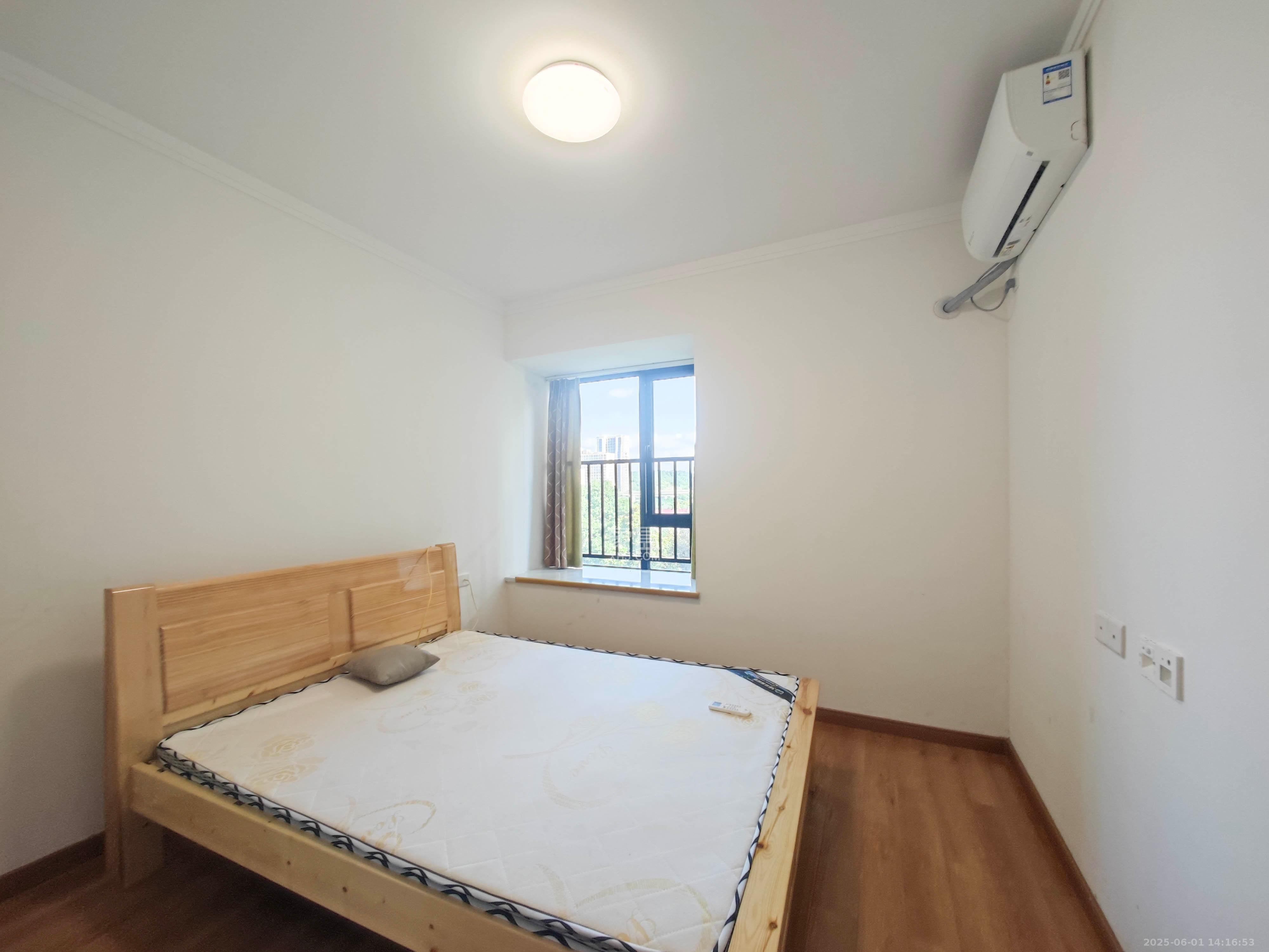 中建嘉和城凤凰台(中建瑞兴家园) 3室2厅2卫 95.0万 中建嘉和城凤凰台(中建瑞兴家园) 3室2厅2卫 95.0万卧室