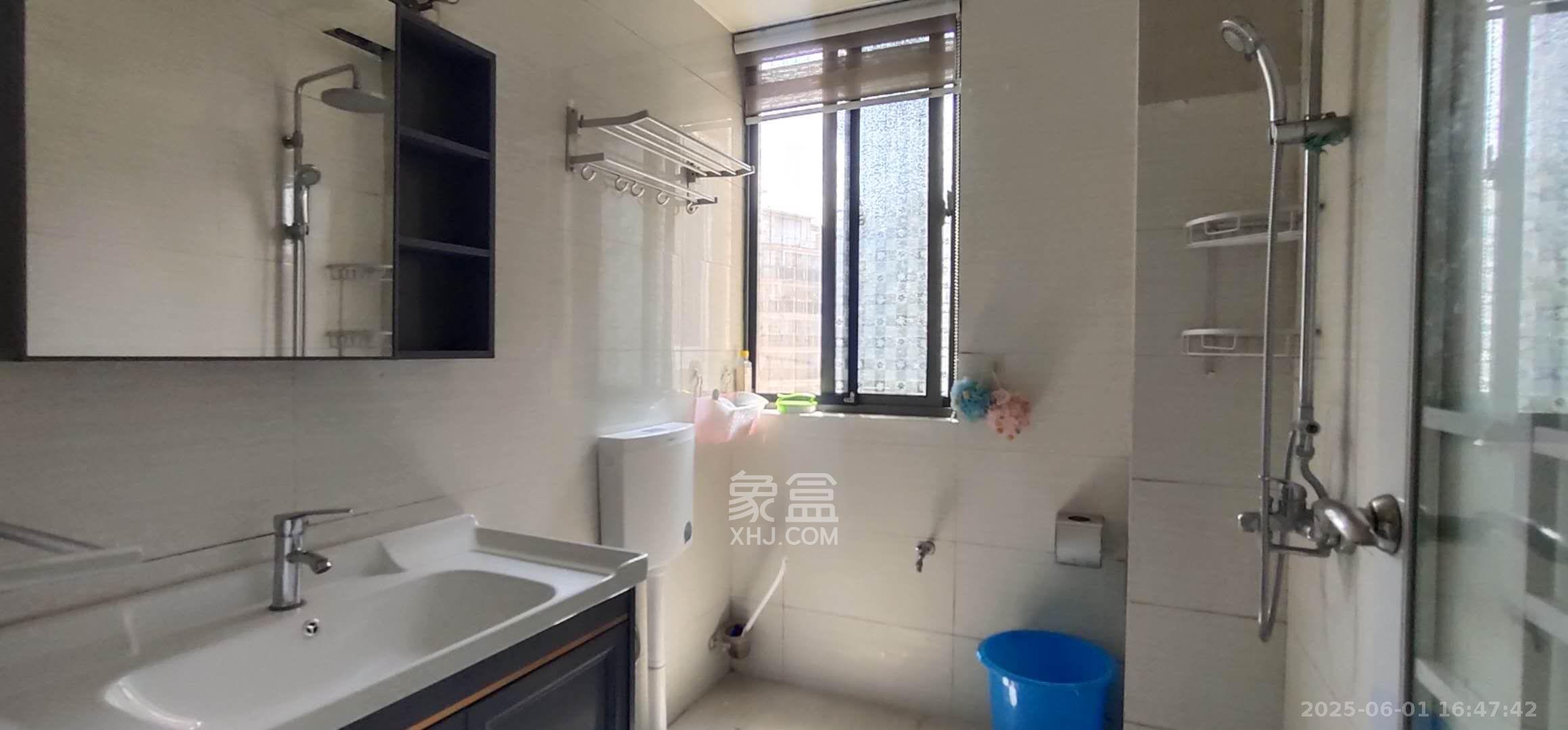 建鑫二期 3室2厅1卫 1600.0元/月 建鑫二期 3室2厅1卫 1600.0元/月室内图