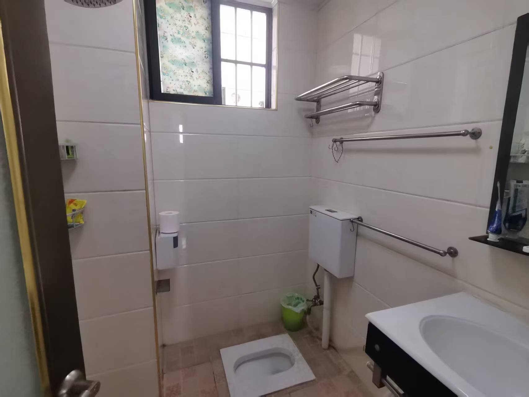 绿源雅都 4室2厅2卫 172.0万 绿源雅都 4室2厅2卫 172.0万客厅