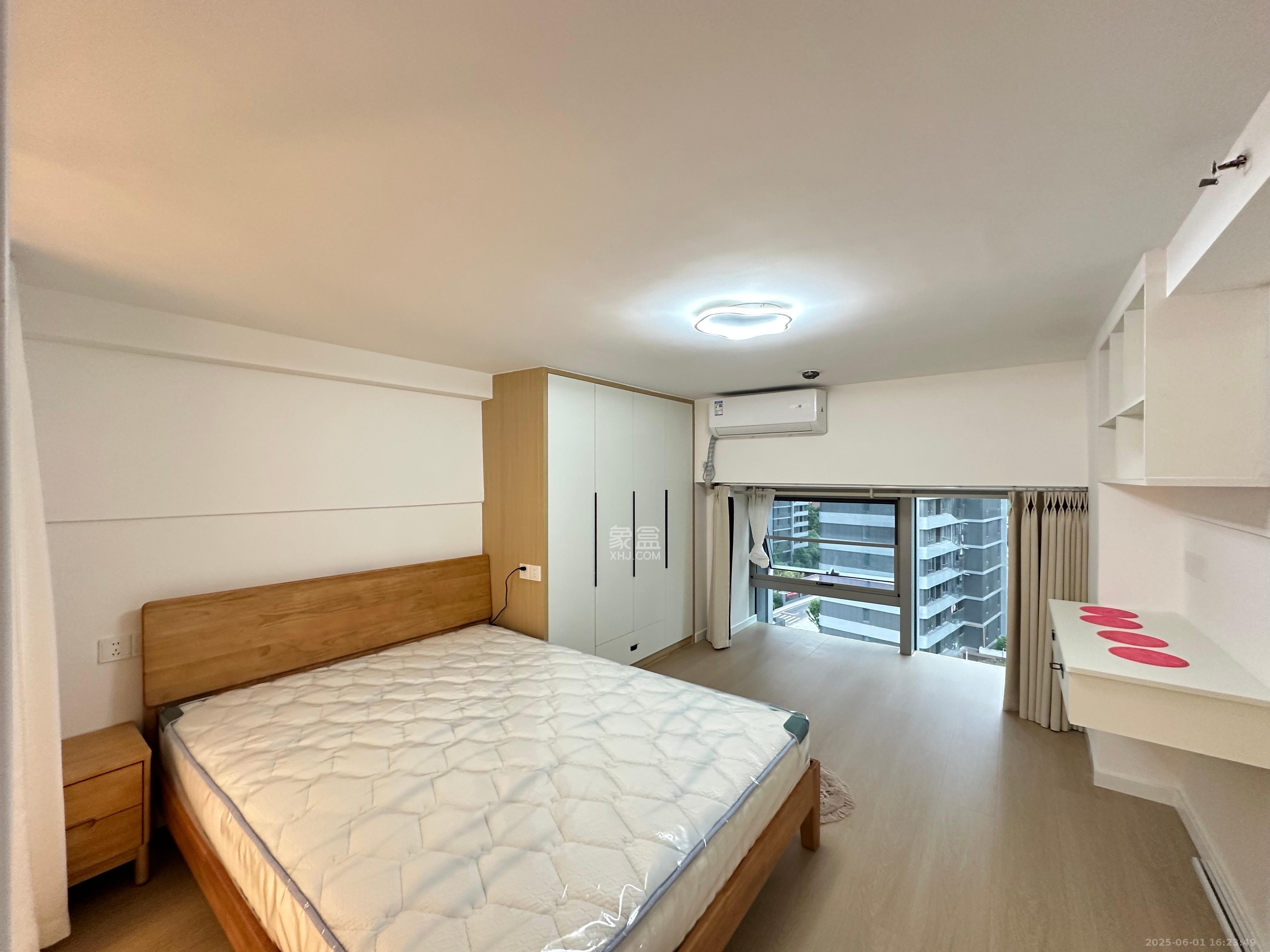 复地滨江金融中心  2室1厅1卫    2800.0元/月室内图