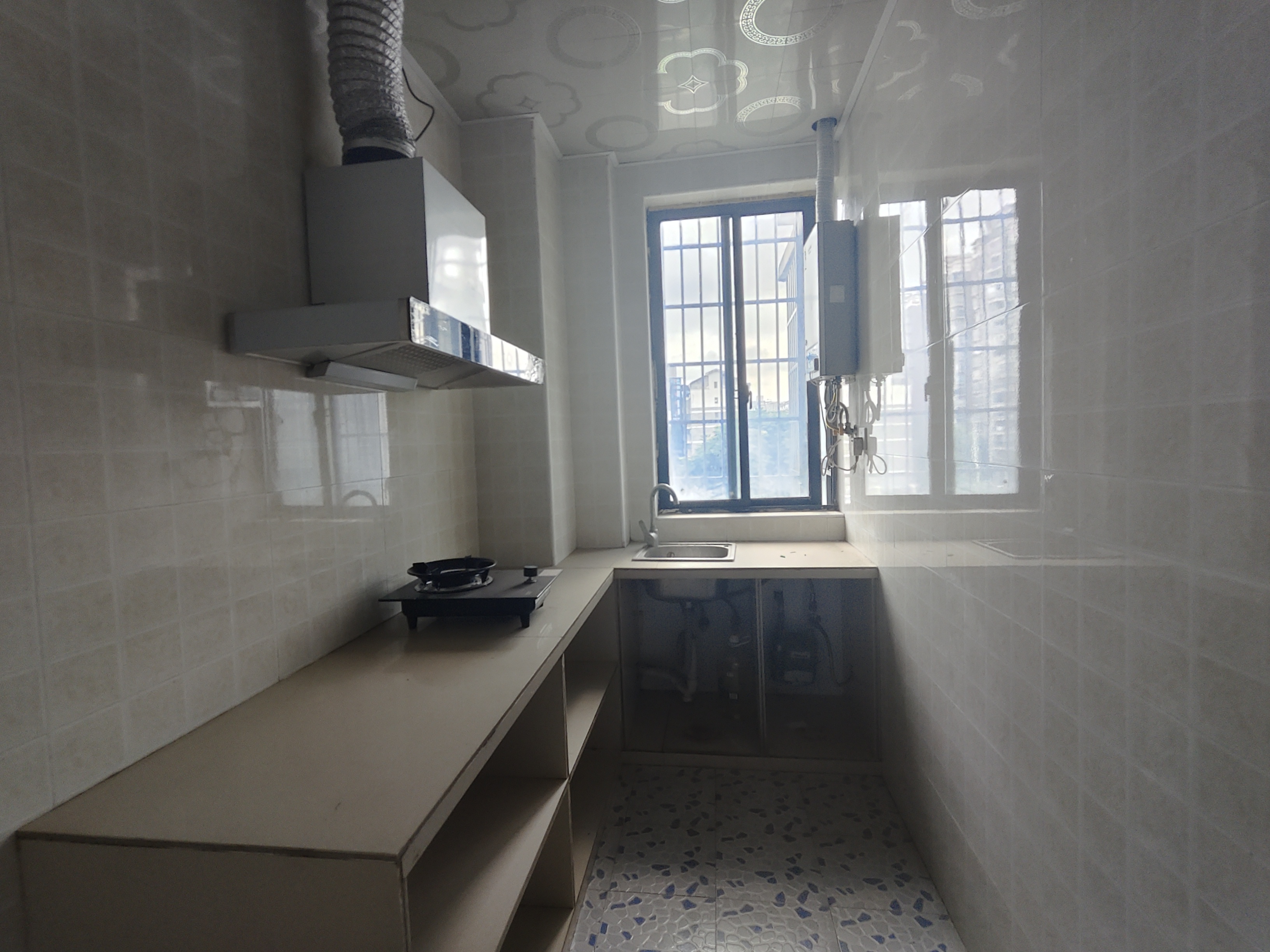 君馨名邸 3室1厅0卫 1200.0元/月 君馨名邸 3室1厅0卫 1200.0元/月室内图