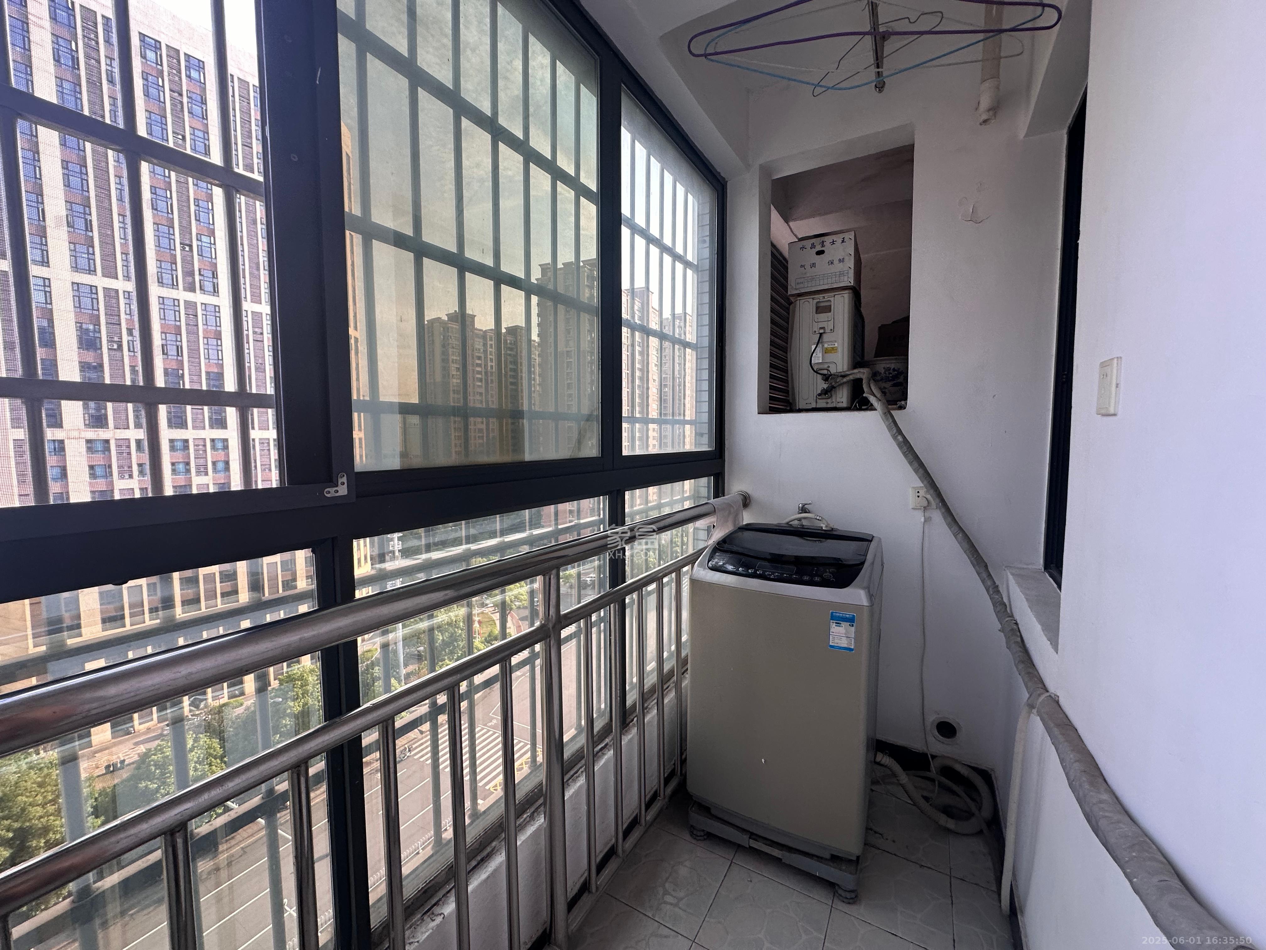 满庭芳小区  2室1厅1卫   1800.00元/月室内图