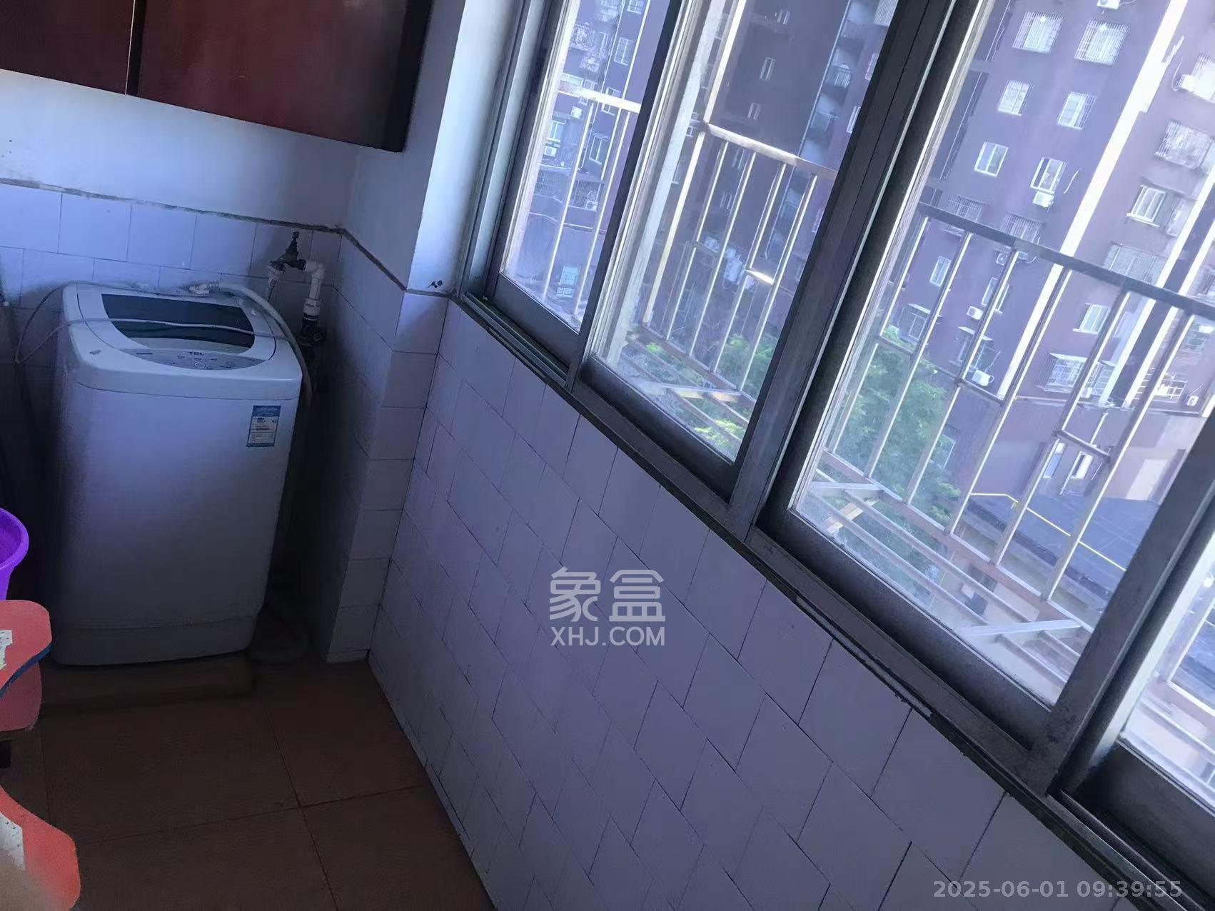 水泵厂宿舍  2室1厅1卫   1400.00元/月室内图