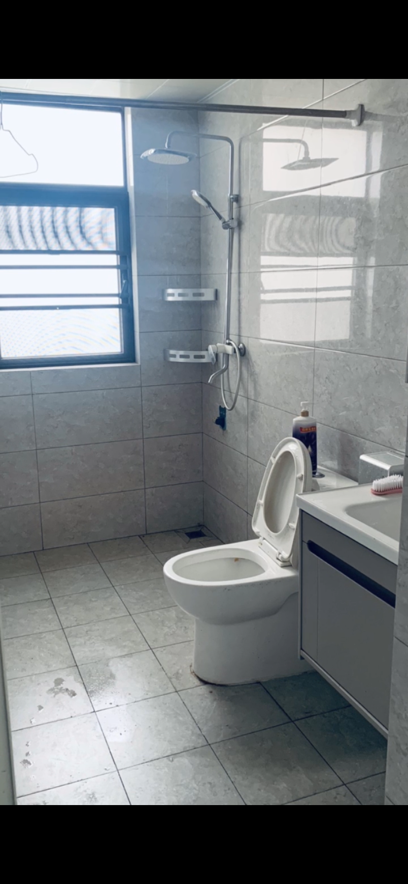 正茂豪庭 3室2厅2卫 2500.00元/月 正茂豪庭 3室2厅2卫 2500.00元/月室内图