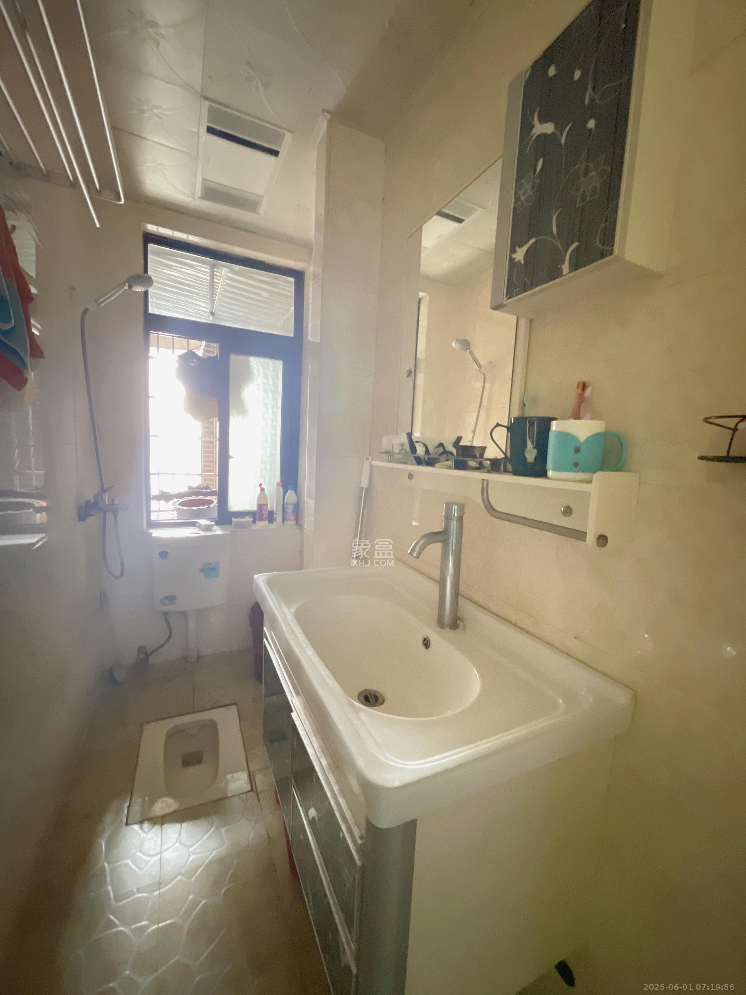 红树湾  1室1厅1卫   1100.00元/月室内图