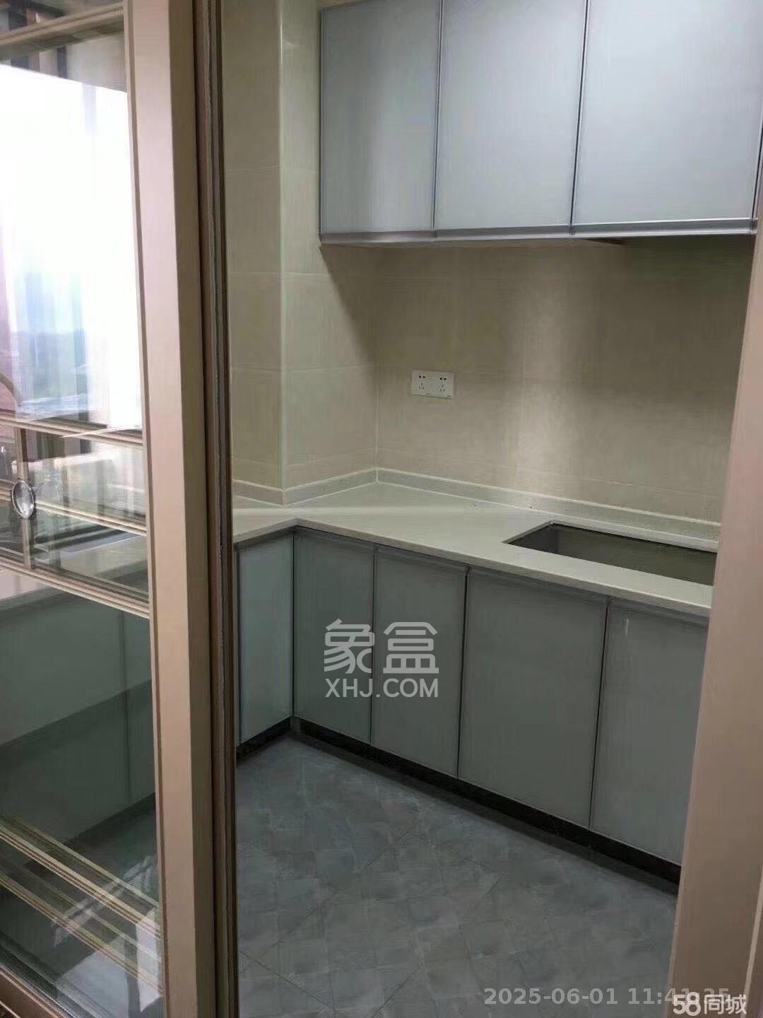 合能洋湖公馆 3室2厅1卫 2800.0元/月 合能洋湖公馆 3室2厅1卫 2800.0元/月室内图