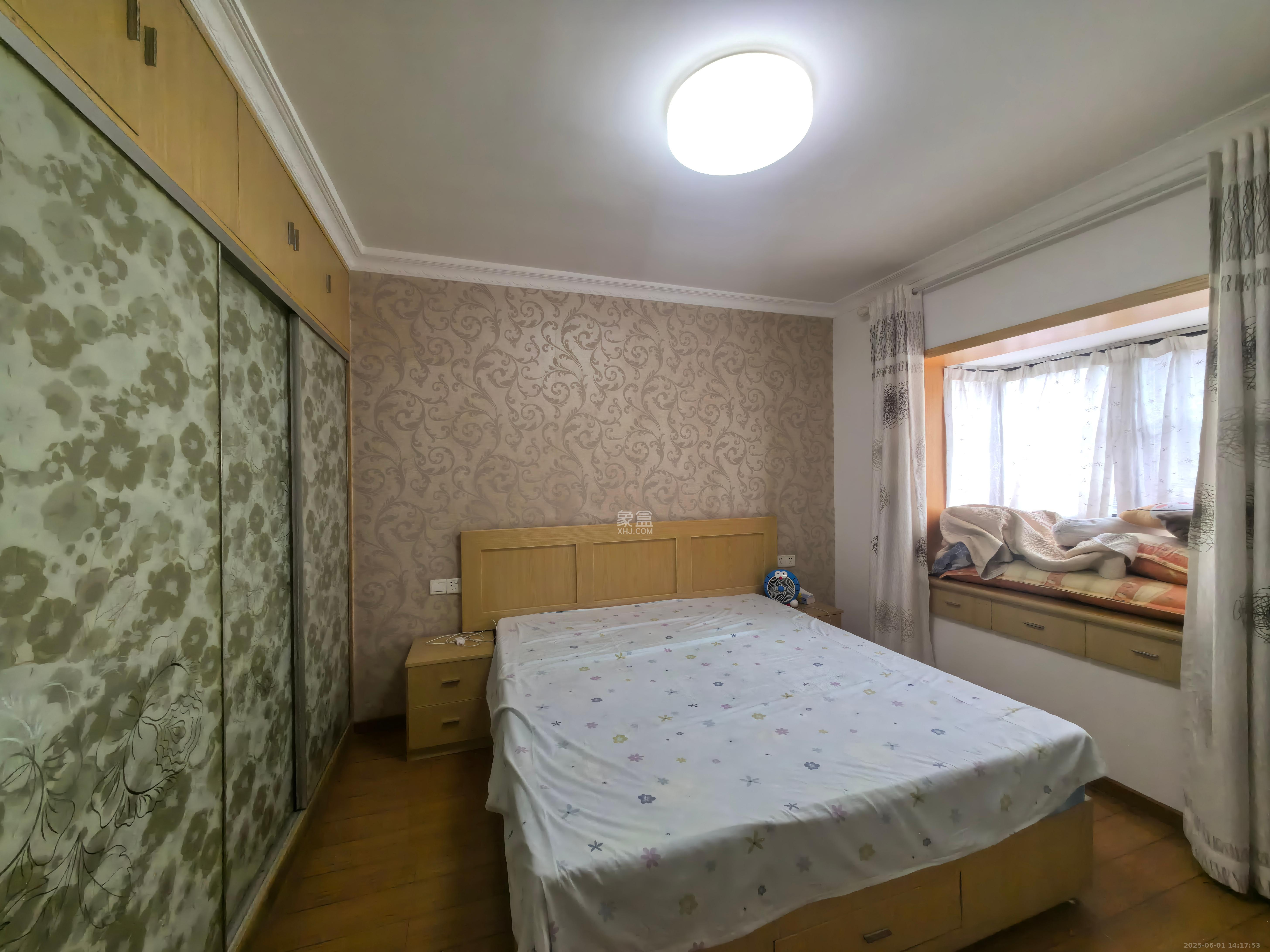 曙光领峰（曙光家园）  2室2厅1卫   2500.00元/月室内图