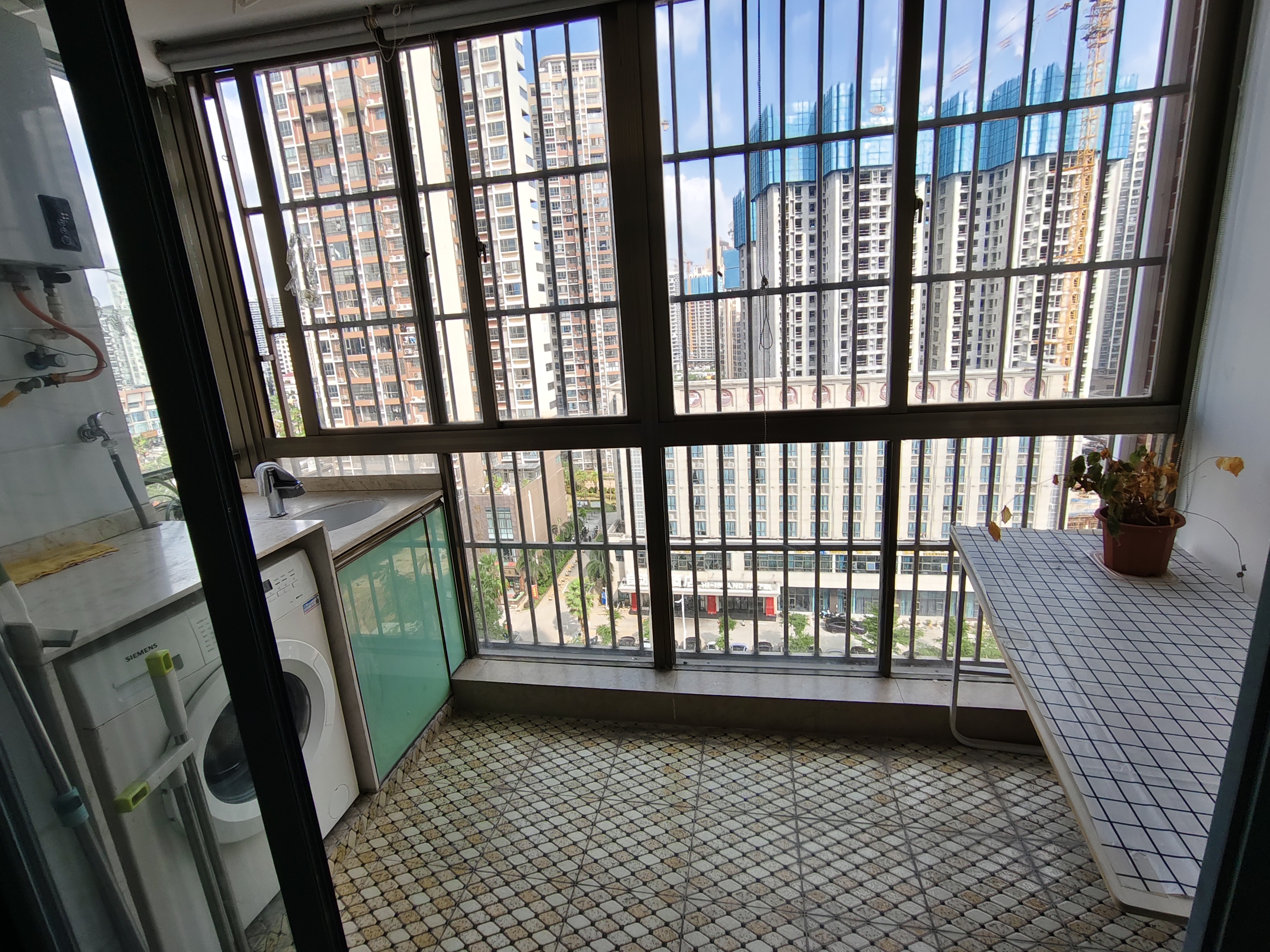 玉龙湾  1室1厅1卫   2100.00元/月室内图