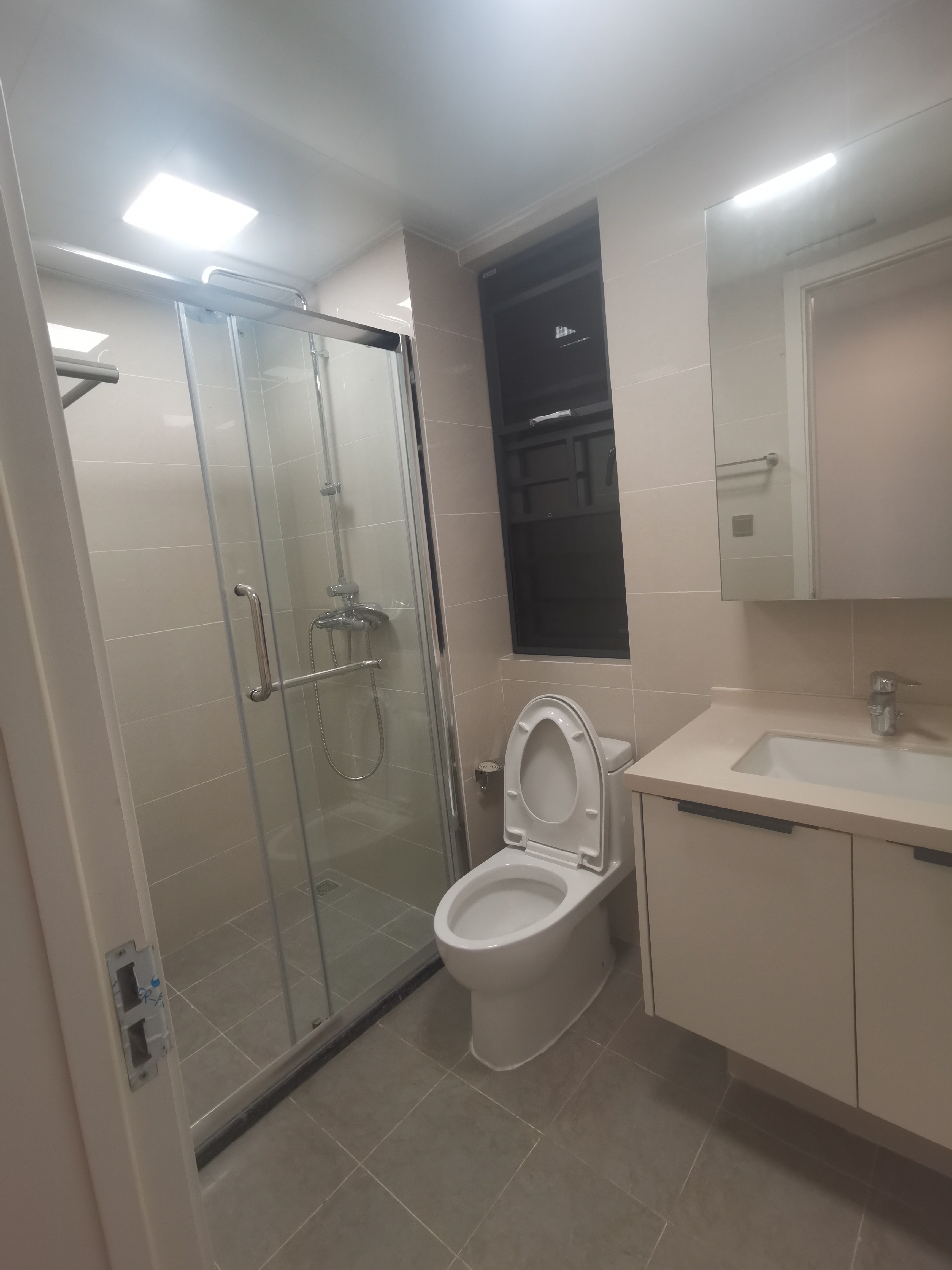 大华锦绣海岸四期 3室2厅2卫 2800.0元/月 大华锦绣海岸四期 3室2厅2卫 2800.0元/月户型图