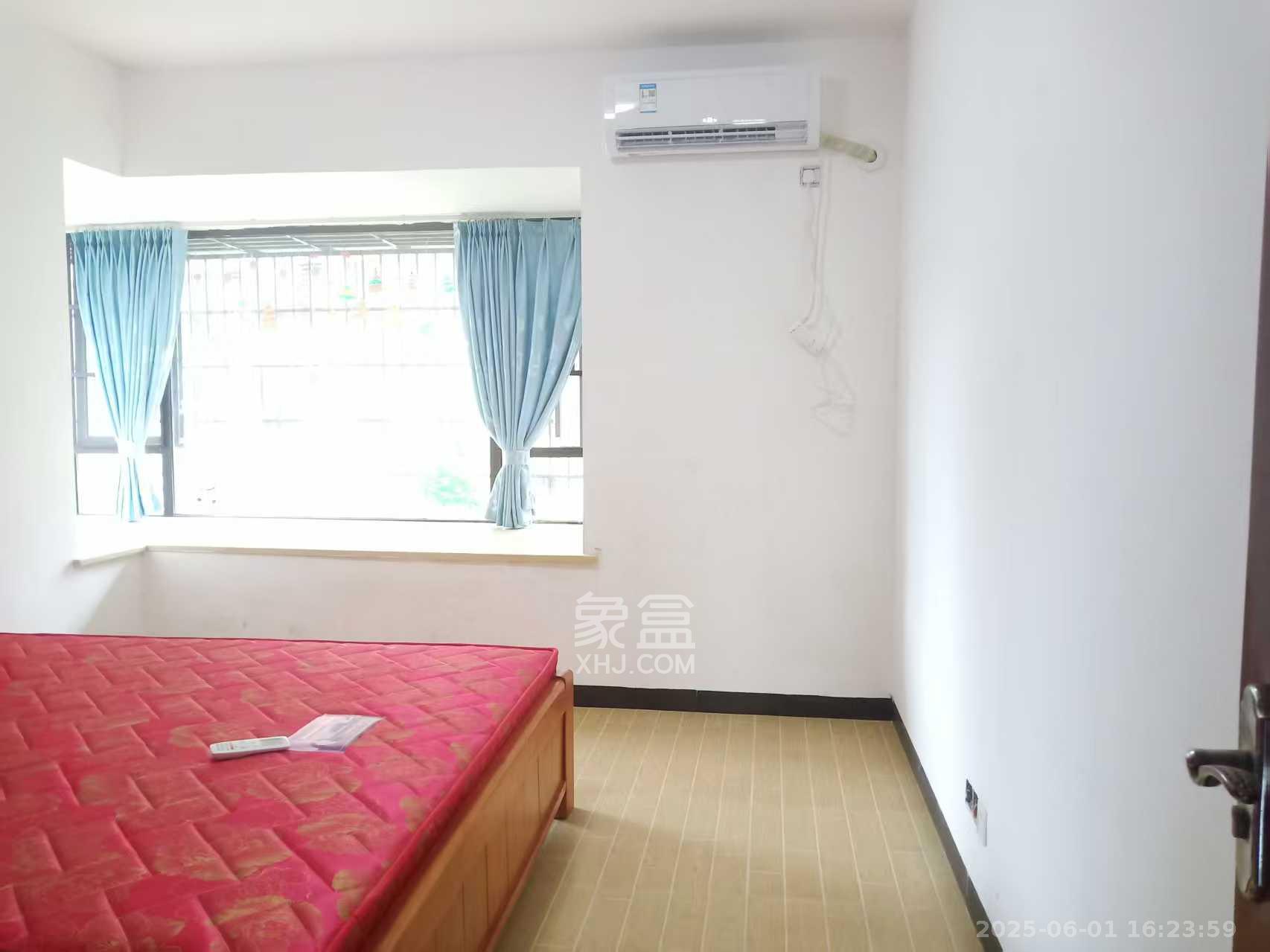 保利麓谷林语D区  3室2厅1卫    1600.0元/月 保利麓谷林语D区  3室2厅1卫    1600.0元/月室内图