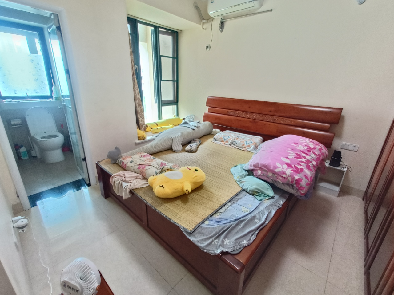 晨晖帝景  2室2厅2卫   112.00万室内图