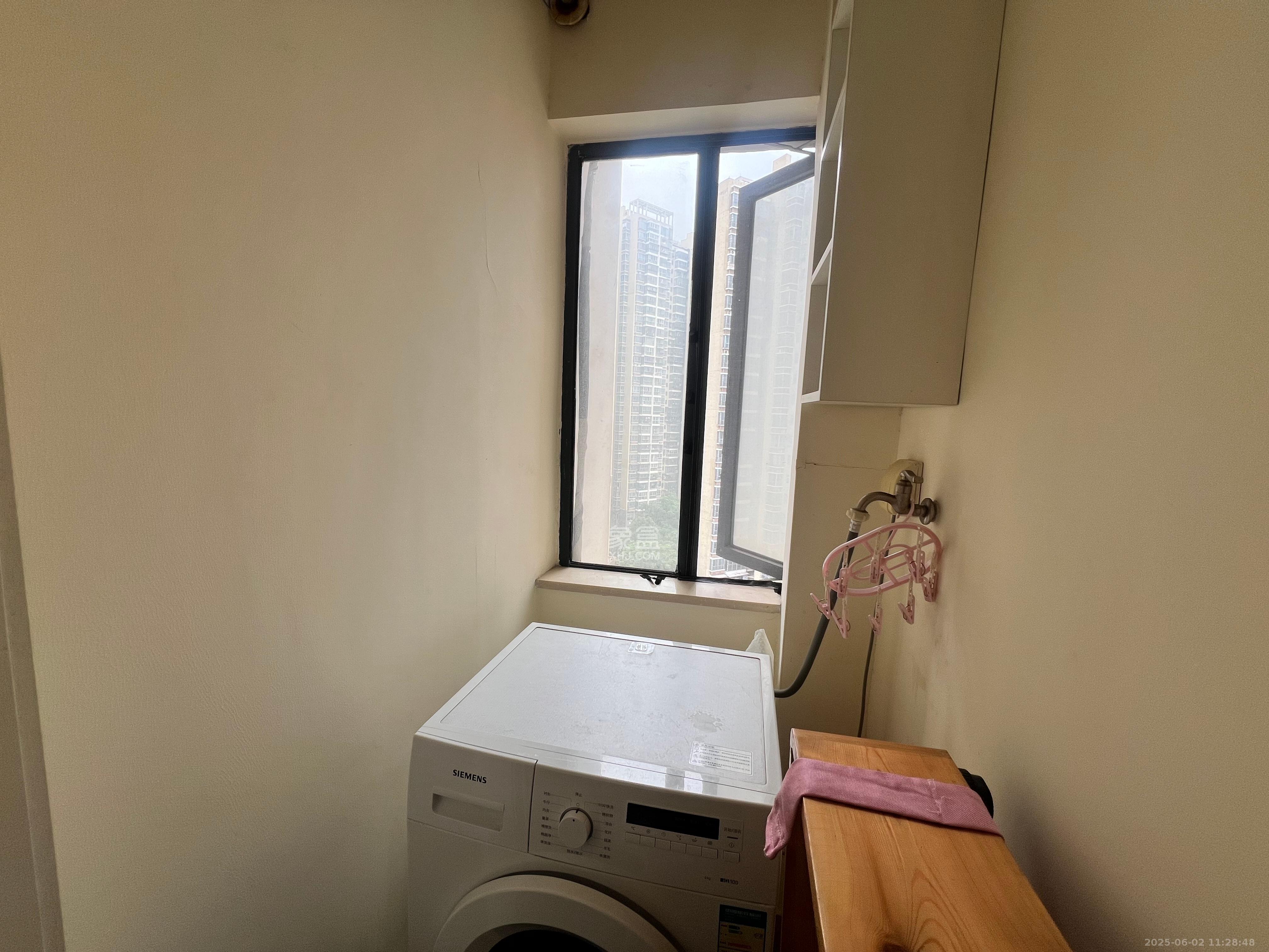 万芙锦城  1室1厅1卫   1600.00元/月