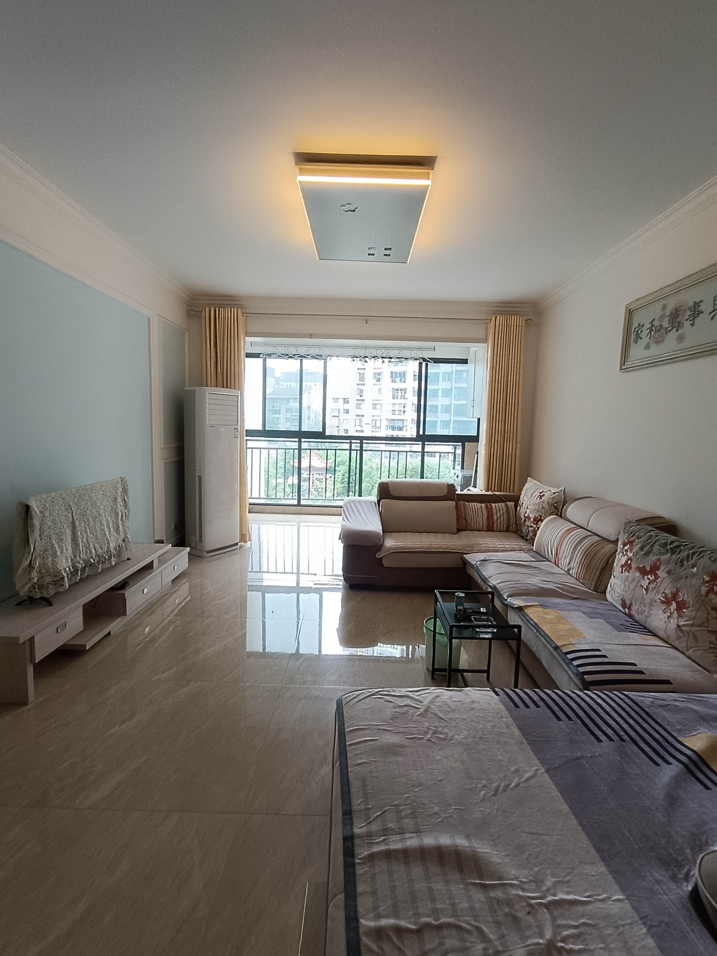 山城上品 2室2厅1卫 1500.0元/月 山城上品 2室2厅1卫 1500.0元/月室内图