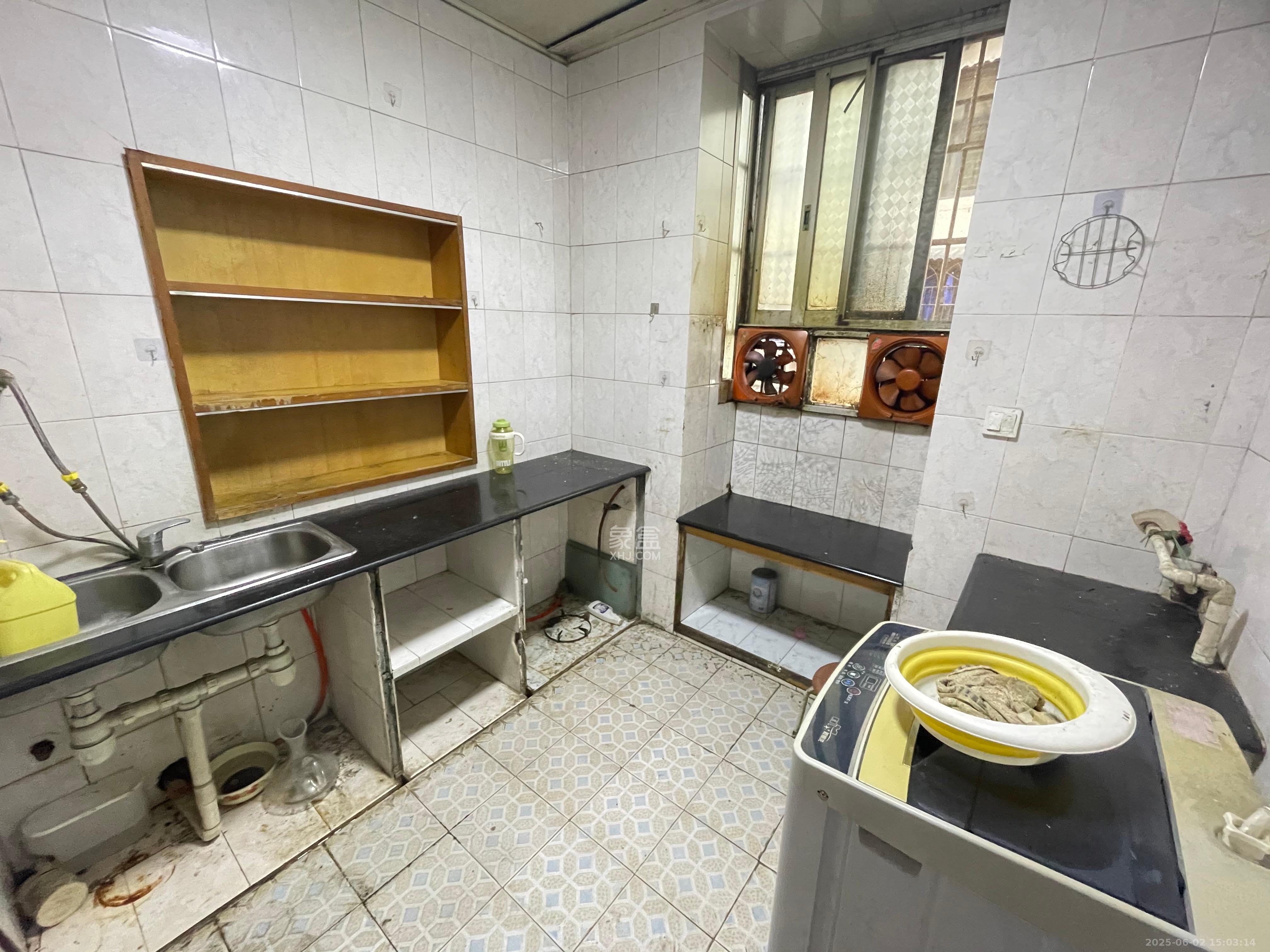 湖南省机械局宿舍(东茅街30号) 1室1厅1卫 1500.0元/月 湖南省机械局宿舍(东茅街30号) 1室1厅1卫 1500.0元/月室内图