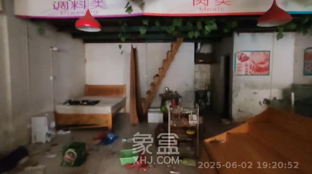 米兰春天   124.61㎡     5800.00元/月室内图