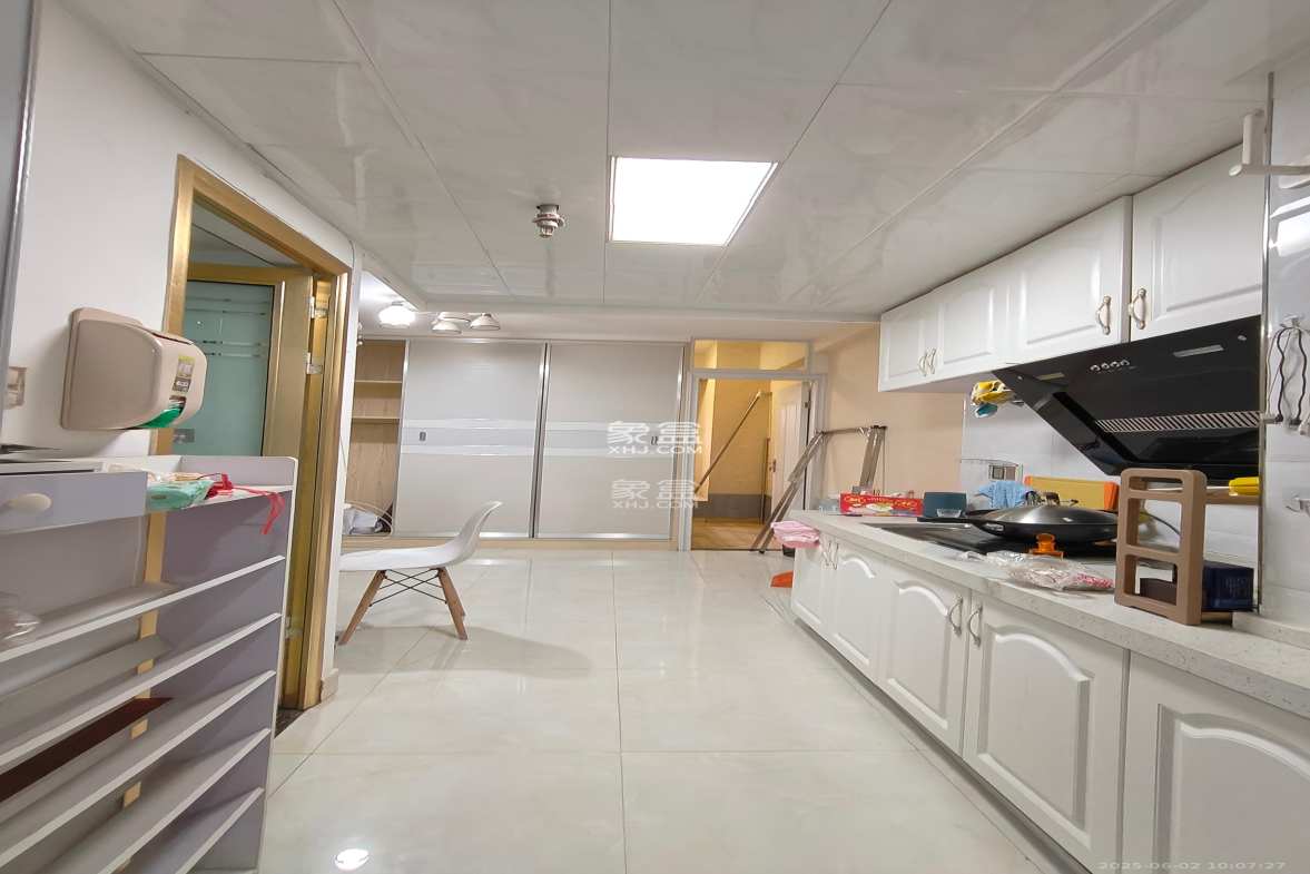 上城星座  2室1厅1卫    1600.0元/月 上城星座  2室1厅1卫    1600.0元/月室内图