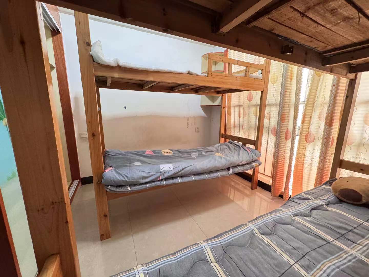 宇元万向城  3室2厅1卫   1800.00元/月室内图
