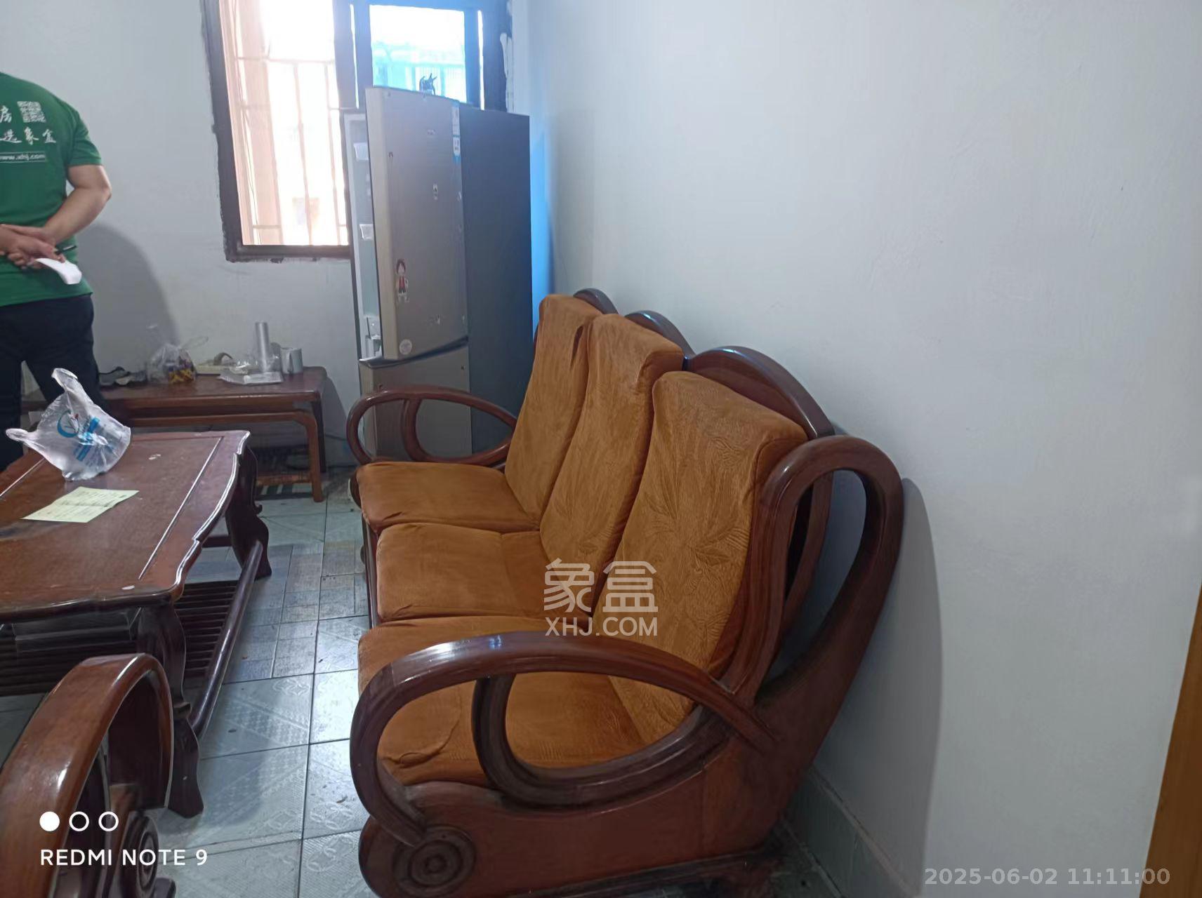 桂花路铁建宿舍 2室1厅1卫 1100.0元/月 桂花路铁建宿舍 2室1厅1卫 1100.0元/月室内图