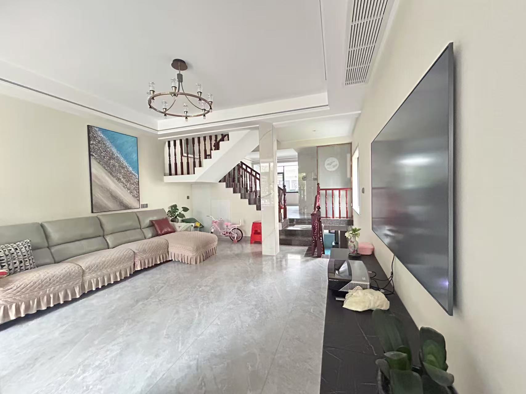 美墅馆魅力城 5室2厅4卫 258.0万 美墅馆魅力城 5室2厅4卫 258.0万室内图