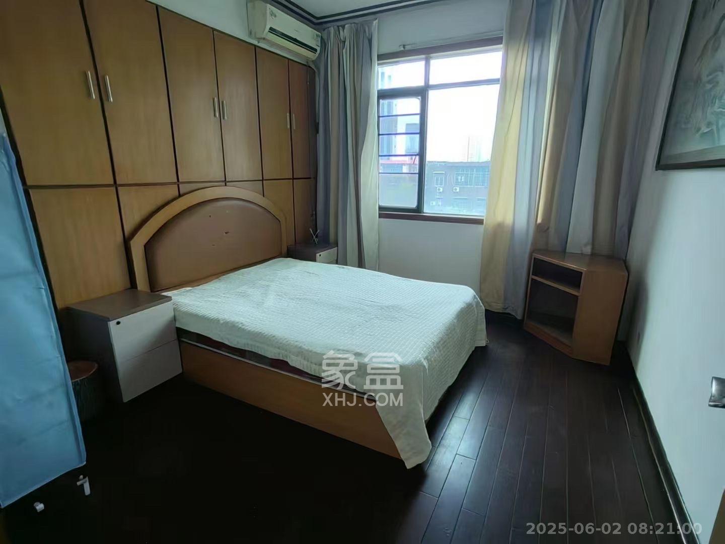 颐美园 3室2厅1卫 2800.0元/月 颐美园 3室2厅1卫 2800.0元/月室内图