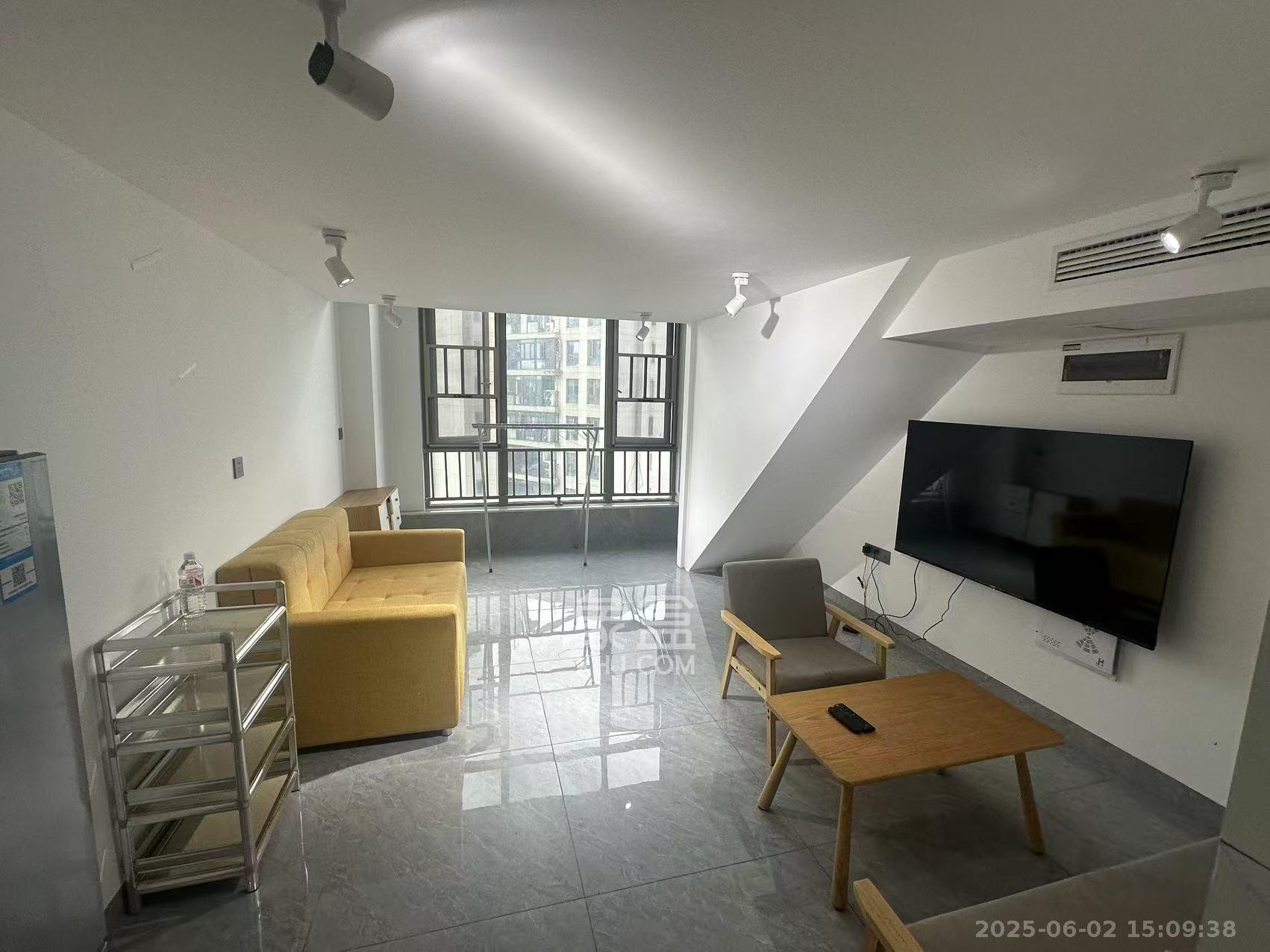 梅溪湖金茂湾 2室1厅1卫 2200.0元/月 梅溪湖金茂湾 2室1厅1卫 2200.0元/月室内图