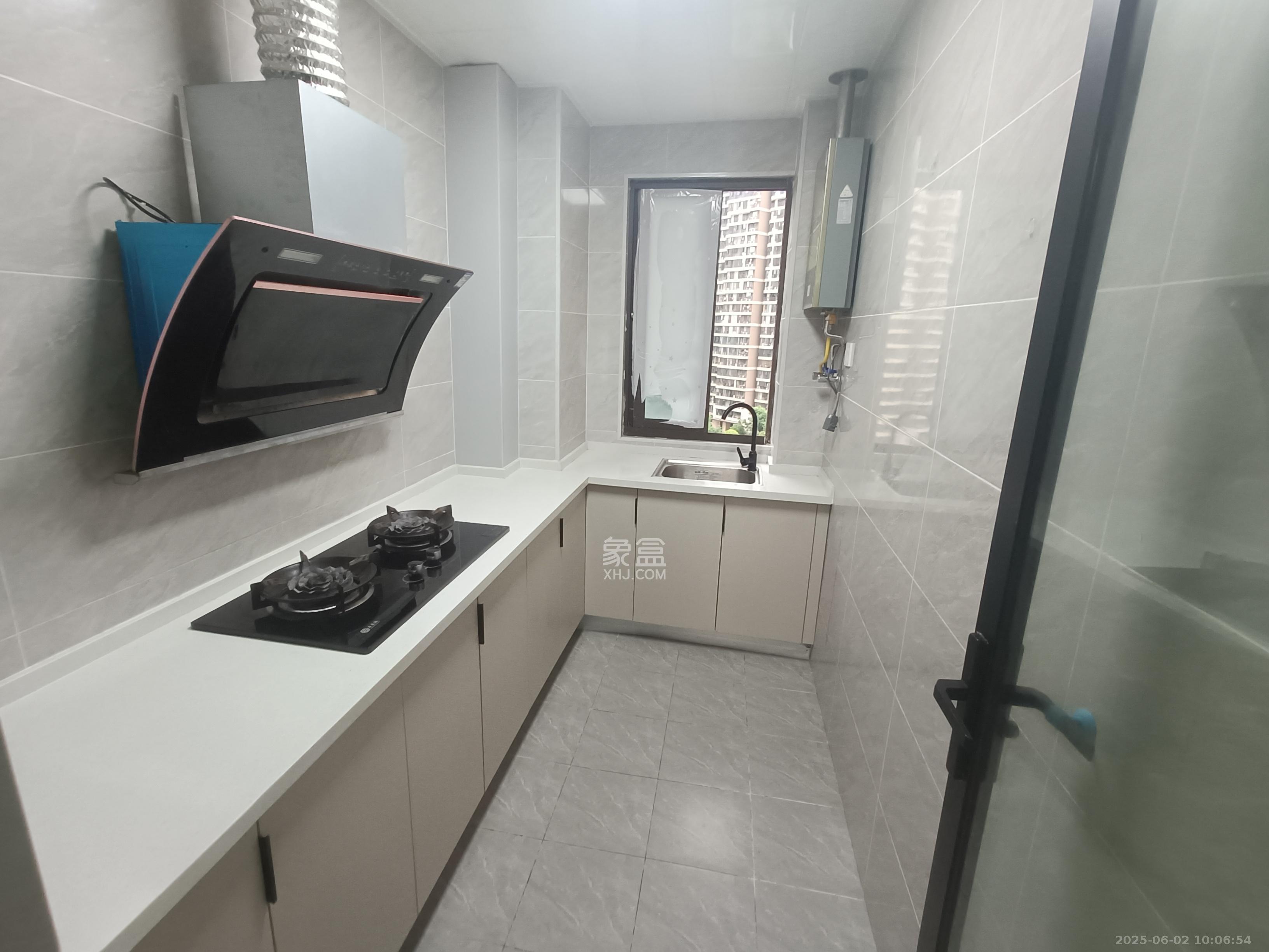 金茂梅溪湖 2室2厅1卫 2300.0元/月 金茂梅溪湖 2室2厅1卫 2300.0元/月室内图