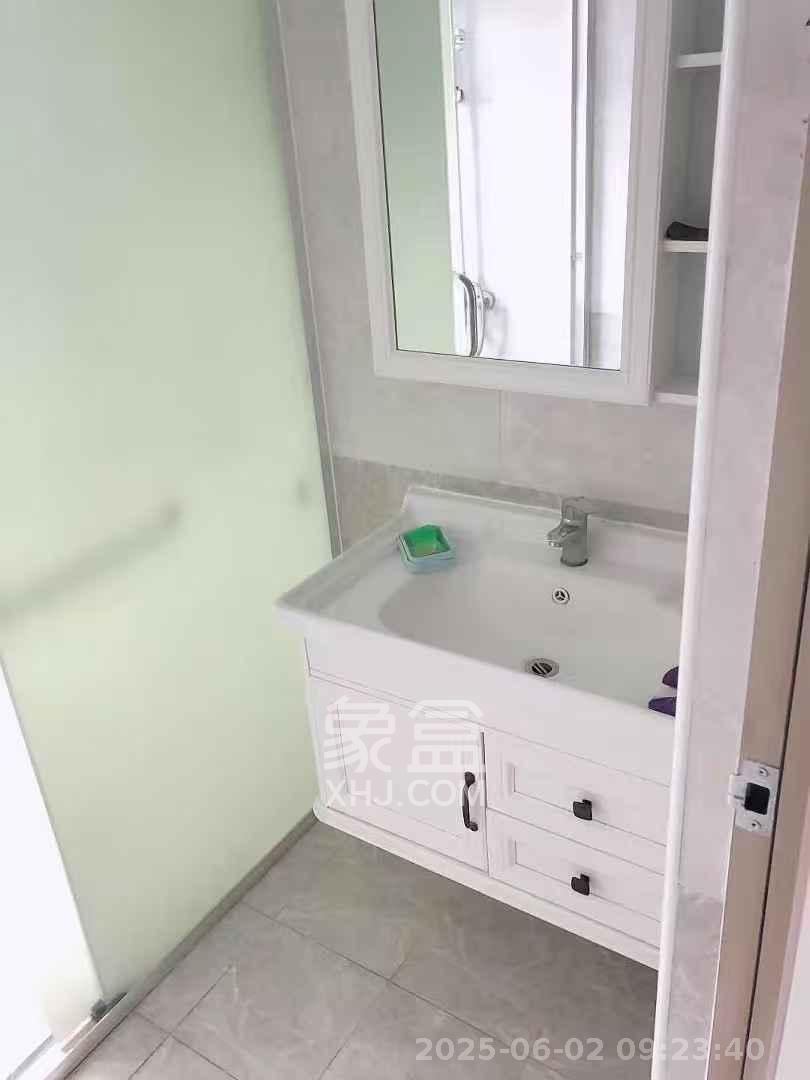 曙光领峰(曙光家园)  3室2厅2卫    3500.0元/月 曙光领峰(曙光家园)  3室2厅2卫    3500.0元/月