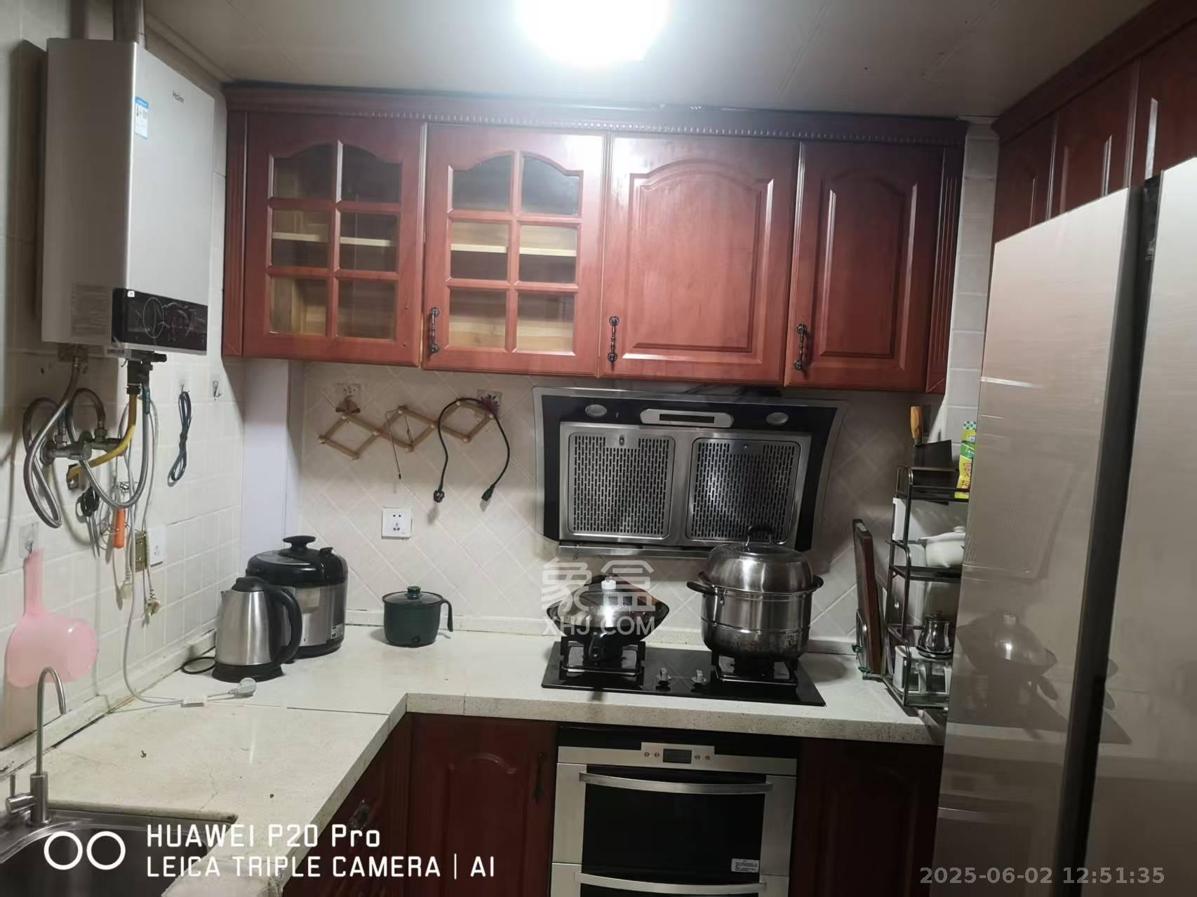 蟠龙欣苑 3室2厅2卫 2000.0元/月 蟠龙欣苑 3室2厅2卫 2000.0元/月室内图